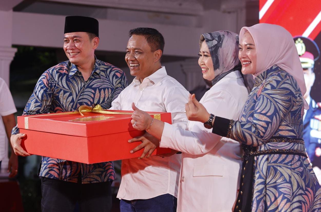 Foto 7 dari 10: Hadiri Pisah-Sambut Kapolres Baru, Wali Kota Ajak Sinergi Lebih Kuat Dan Solid