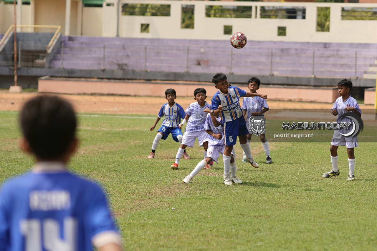 Foto 8 dari 19: Dari KU 10 hingga KU 12, Talenta Sepak Bola Cilik Asah Mental di Dandim Cup I Kota Madiun