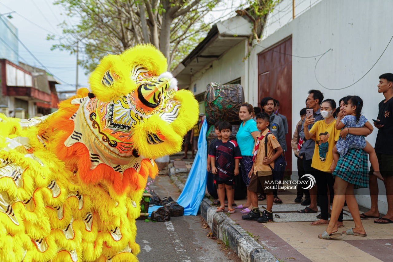 Foto 7 dari 8: Jadi Perwakilan Jatim, Xia Dragon and Lion Dance Madiun Siap Unjuk Gigi di Kejurnas FOBI 2022