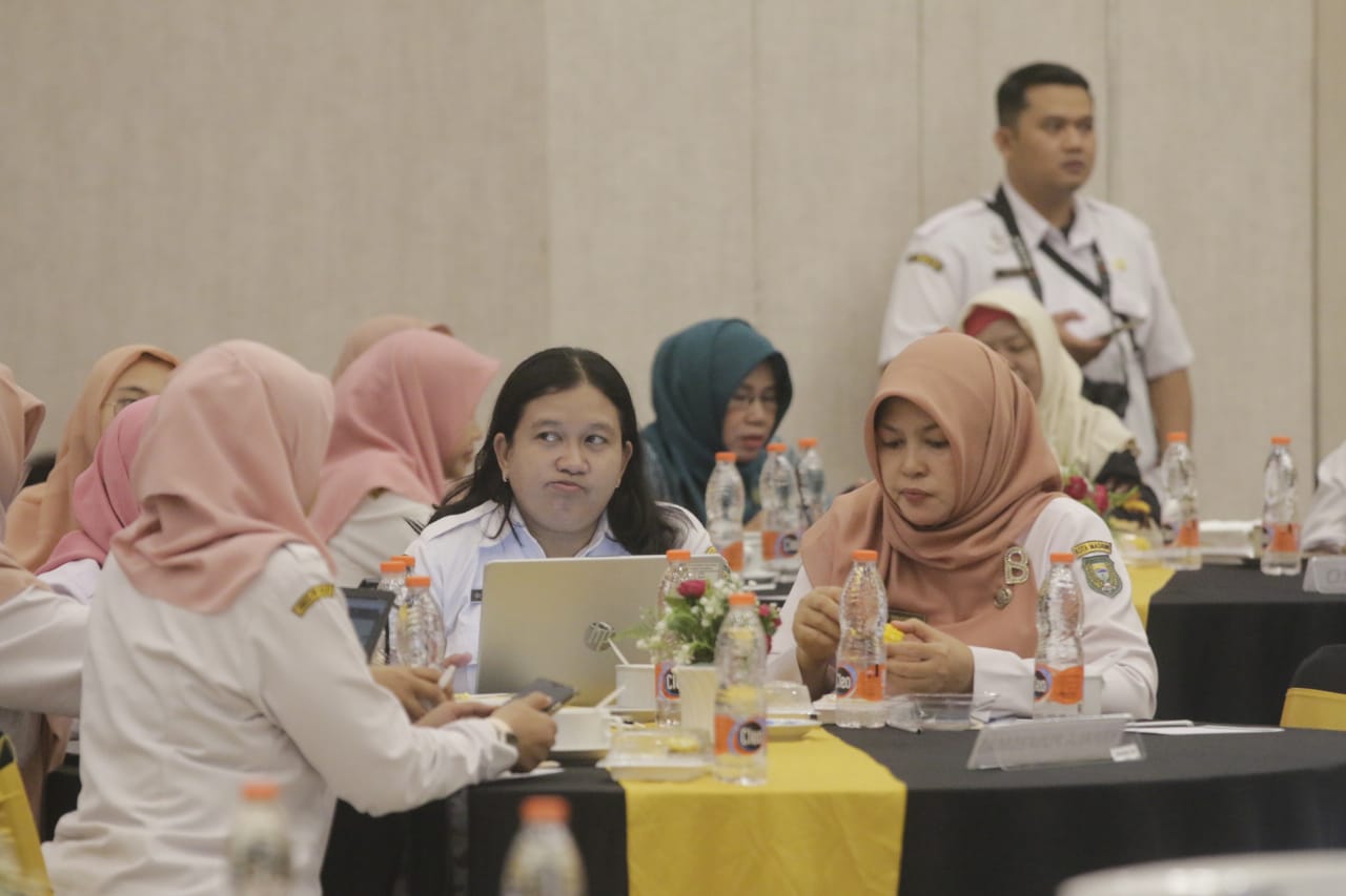 Foto 4 dari 14: Komitmen Nihilkan Stunting, Pemkot Gelar Rakor Bersama Stakeholder