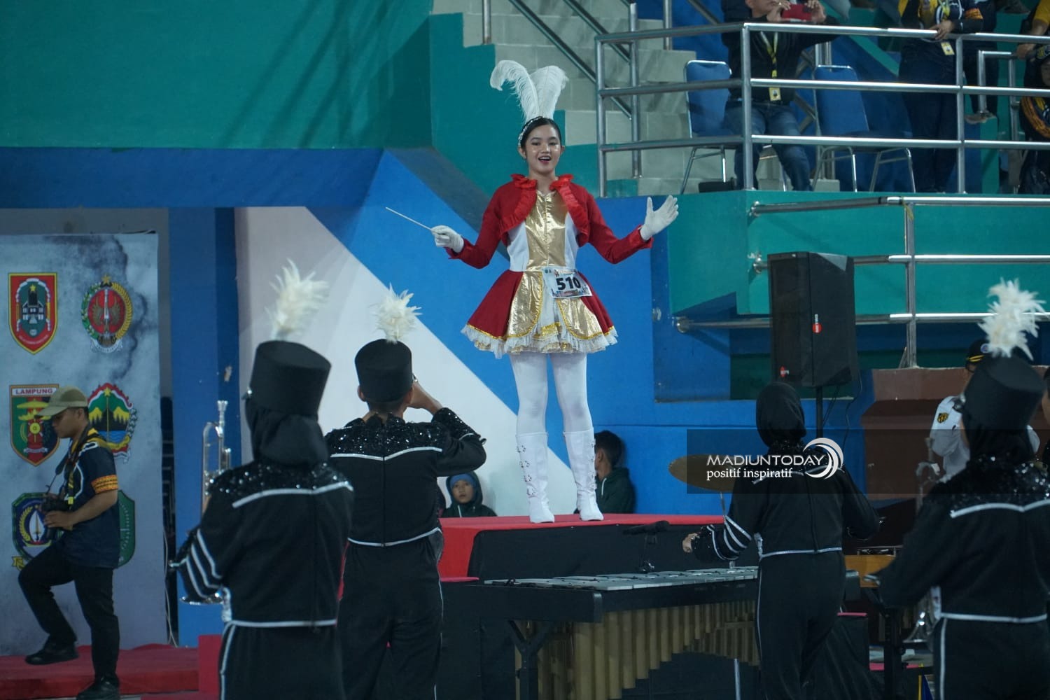 Foto 3 dari 13: Tampil Spektakuler, Tim Peserta Kejurnas Drum Band 2022 Pukau Juri Hingga Penonton