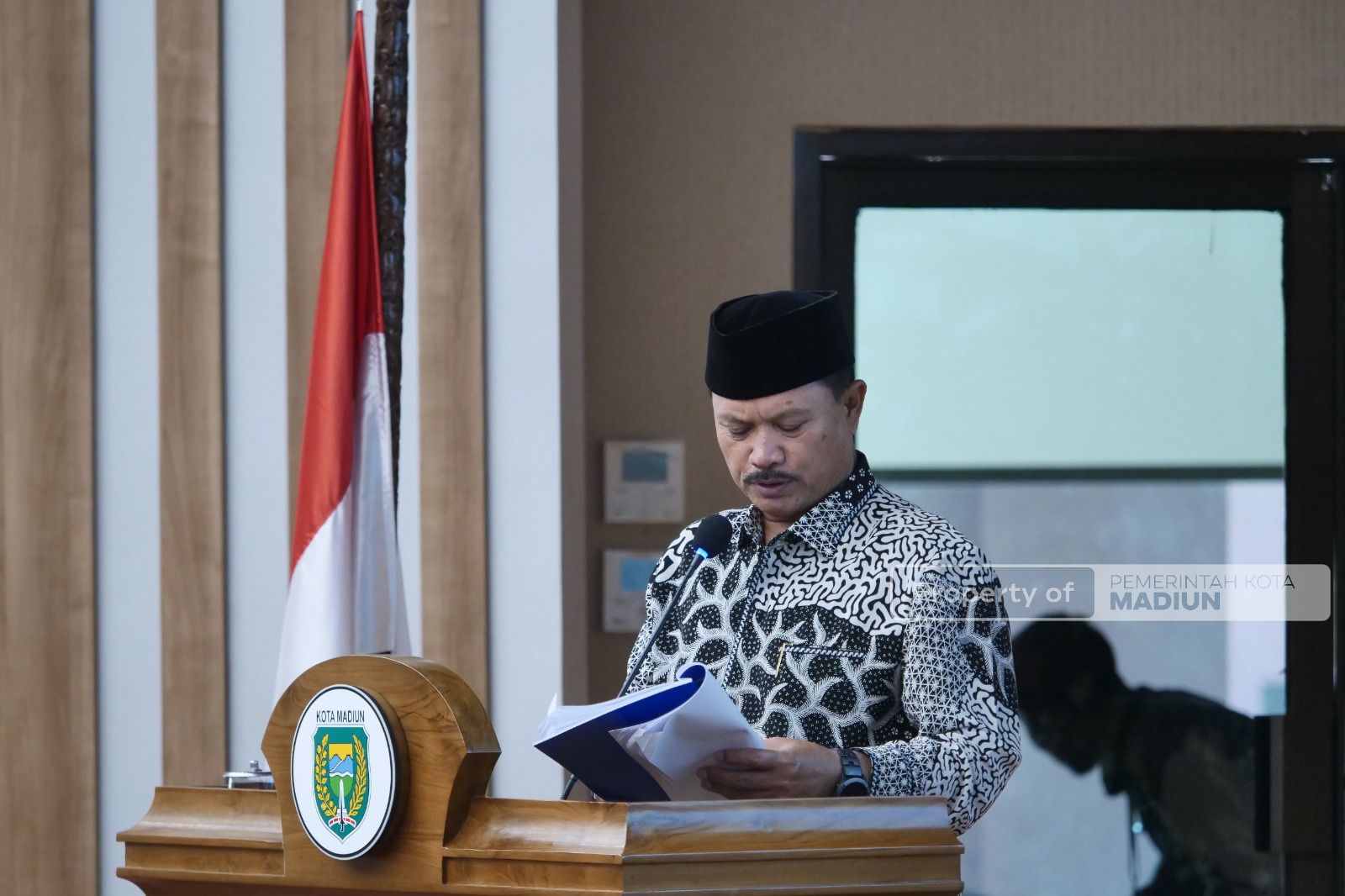 Foto 4 dari 9: Hadiri Rapat Paripurna Bersama DPRD, Wali Kota Sampaikan Nota Keuangan Atas Raperda P-APBD 2023