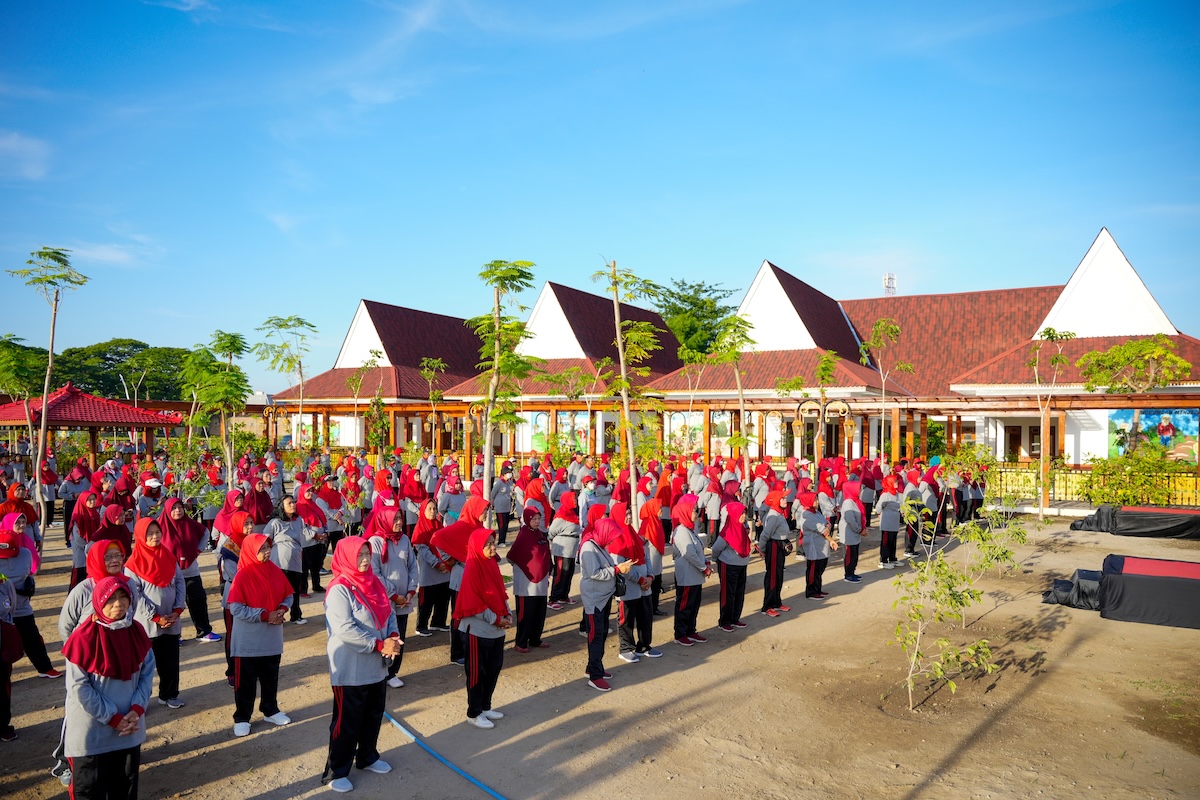 Foto 7 dari 9: Senam Lansia di Pondok Lansia, Wali Kota: Ini Jadi Tempat Pusat Kegiatan Lansia