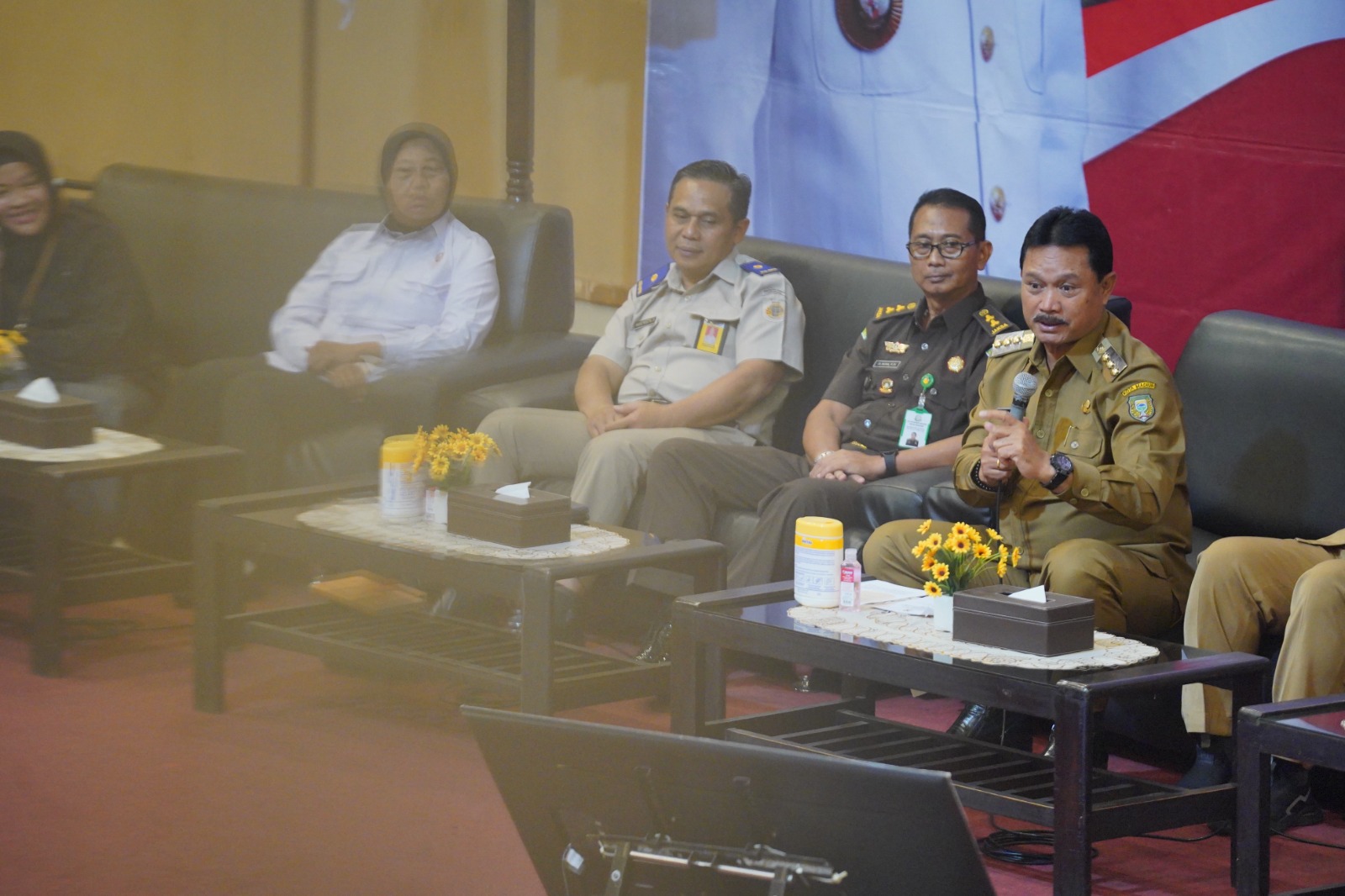 Foto 3 dari 10: Beri Penyuluhan Hukum Terpadu, Wali Kota: Masyarakat Harus Melek Hukum