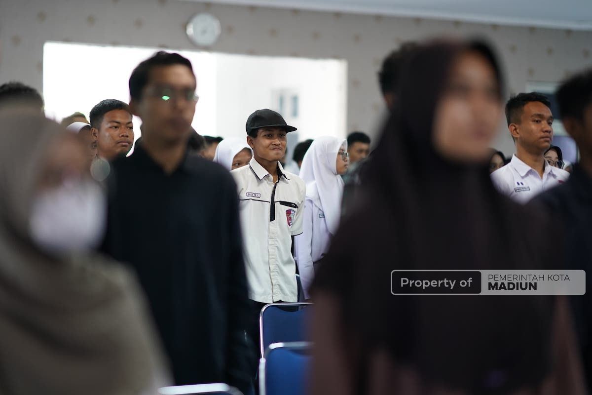 Foto 7 dari 9: Sosialisasi Wawasan Kebangsaan, Wali Kota Ajak Pemilih Pemula Jadi Generasi yang Cerdas dan Kritis
