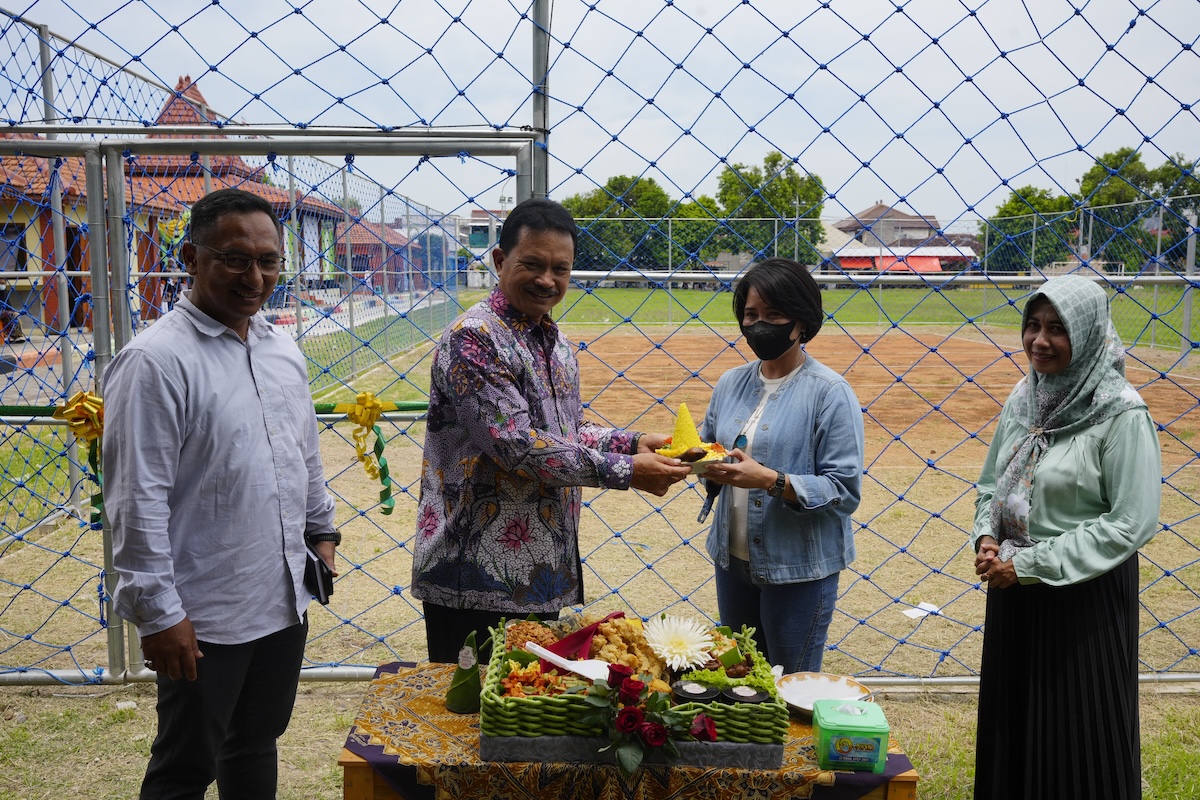 Foto 4 dari 8: Pimpin Musrenbang di Tiga Kelurahan, Wali Kota Resmikan Lapangan Voli dan Sampaikan Hasil Pembangunan