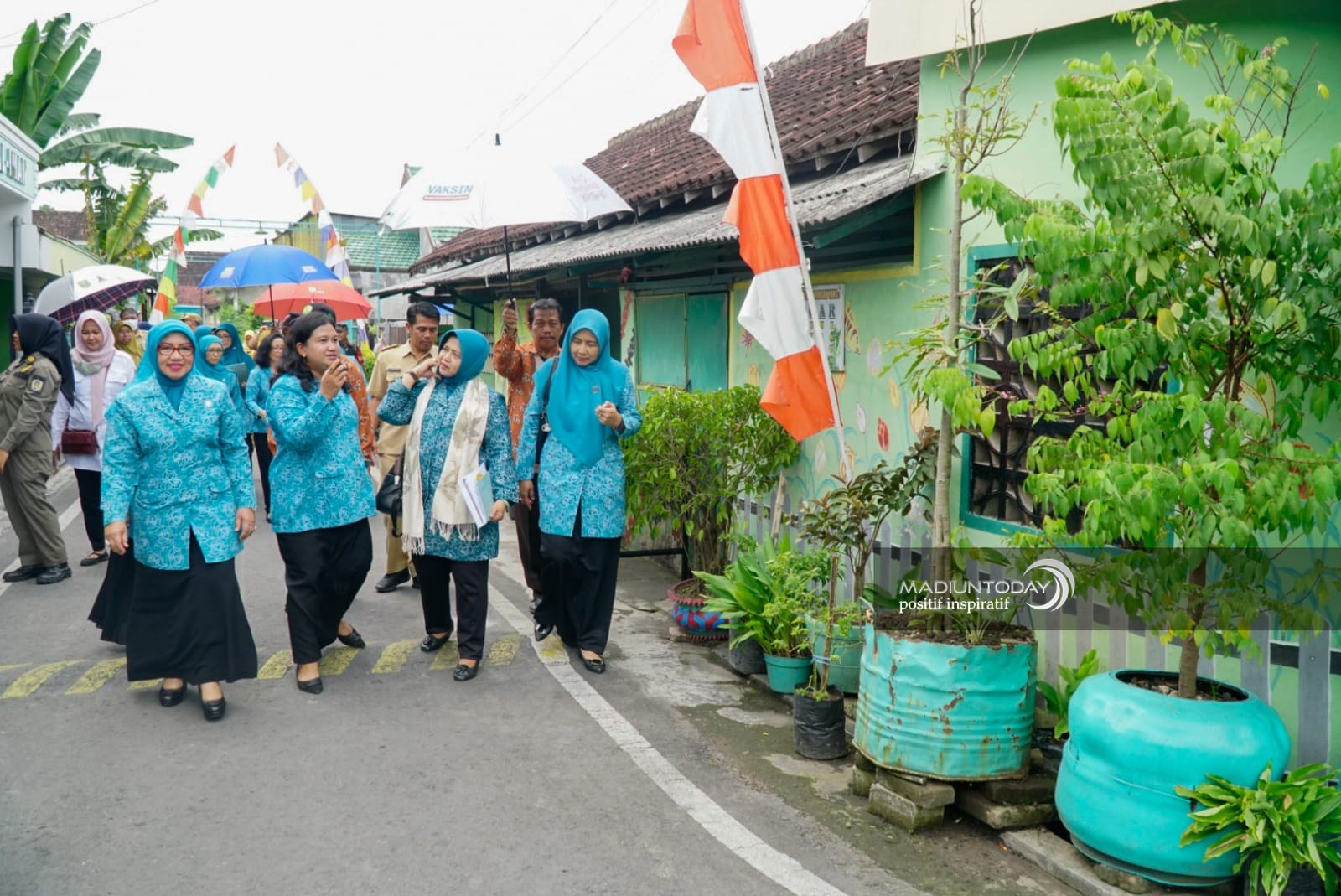 Foto 11 dari 16: Kunjungan Lapangan Lomba PKK Sehat Lestari Berencana, Tim Juri Akui Terkesan Dengan Kota Madiun