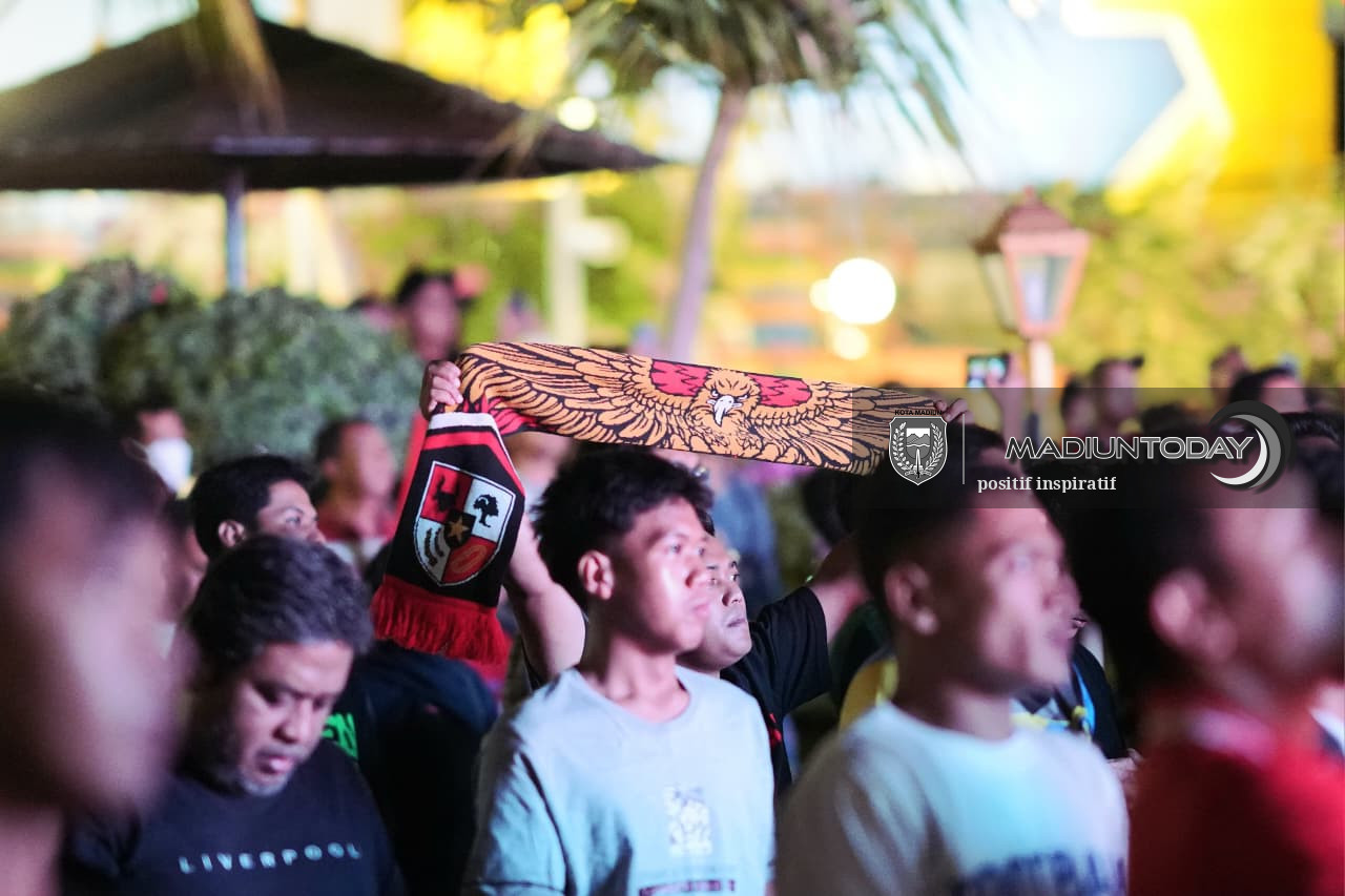 Foto 4 dari 19: Laga Berbalut Drama, Berakhir Bahagia