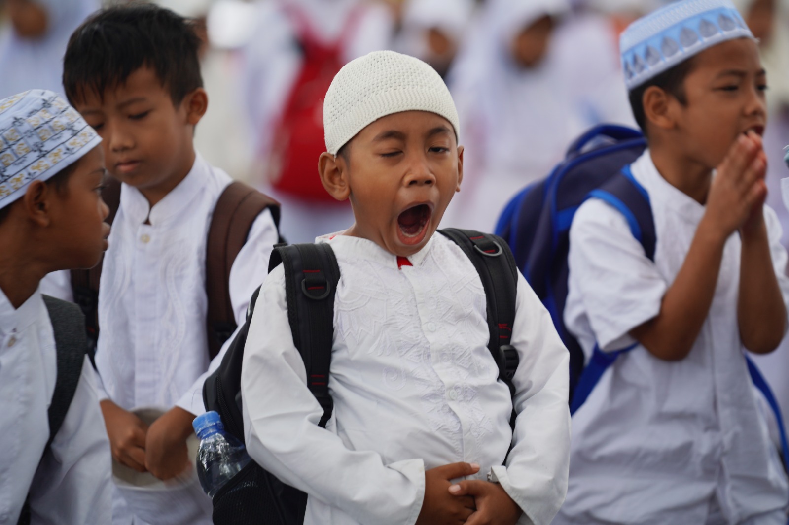 Foto 9 dari 9: Peringati Isra’ Mi’raj, SDN 03 Nambangan Kidul Ajak Siswa Praktek Perjalanan Rasulullah Dari Mekkah Ke Sidratul Muntaha