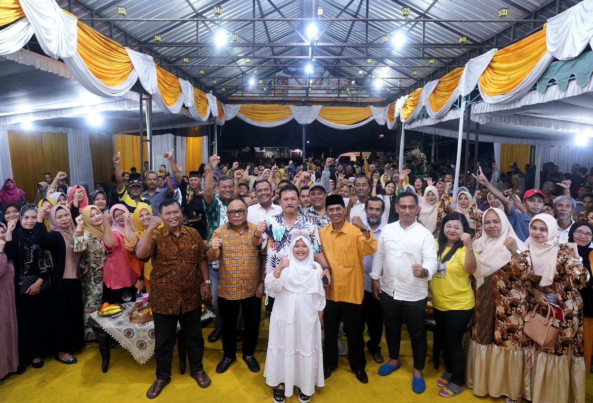 Foto 7 dari 8: Hadiri Tasyakuran Caleg Sudarmadji, Wali Kota Berikan Selamat