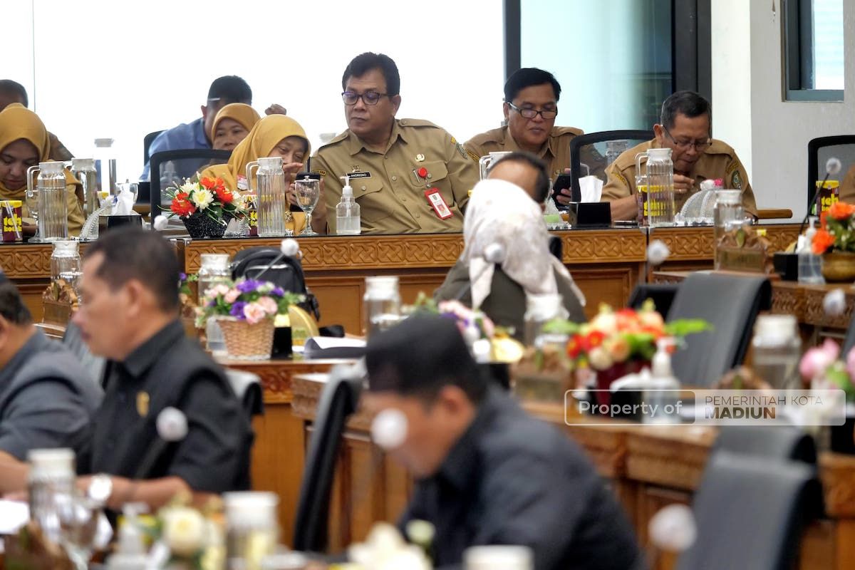 Foto 6 dari 9: Rapat Paripurna Bersama Dewan, Wali Kota Komitmen Tuntaskan Program Kerja