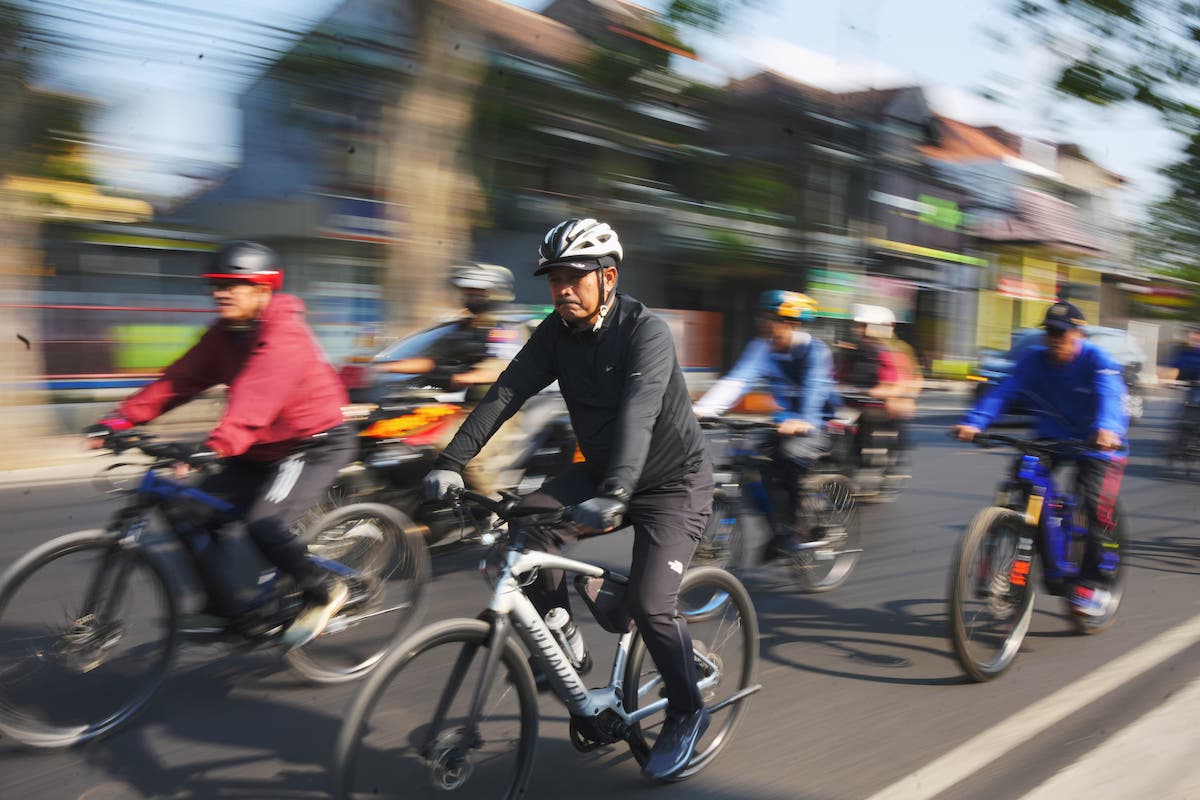 Foto 5 dari 8: Gowes Pagi Cek Pembangunan, Wali Kota Pastikan Semua Sesuai Target