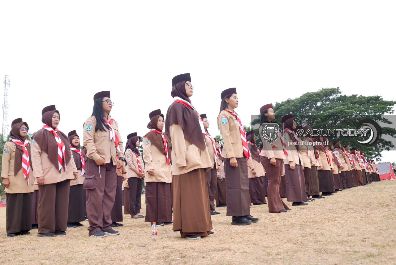 Foto 2 dari 15: Pramuka Prasiaga Perdana Digelar di Madiun, 200 Guru TK Dibekali Teknik Pembinaan Anak