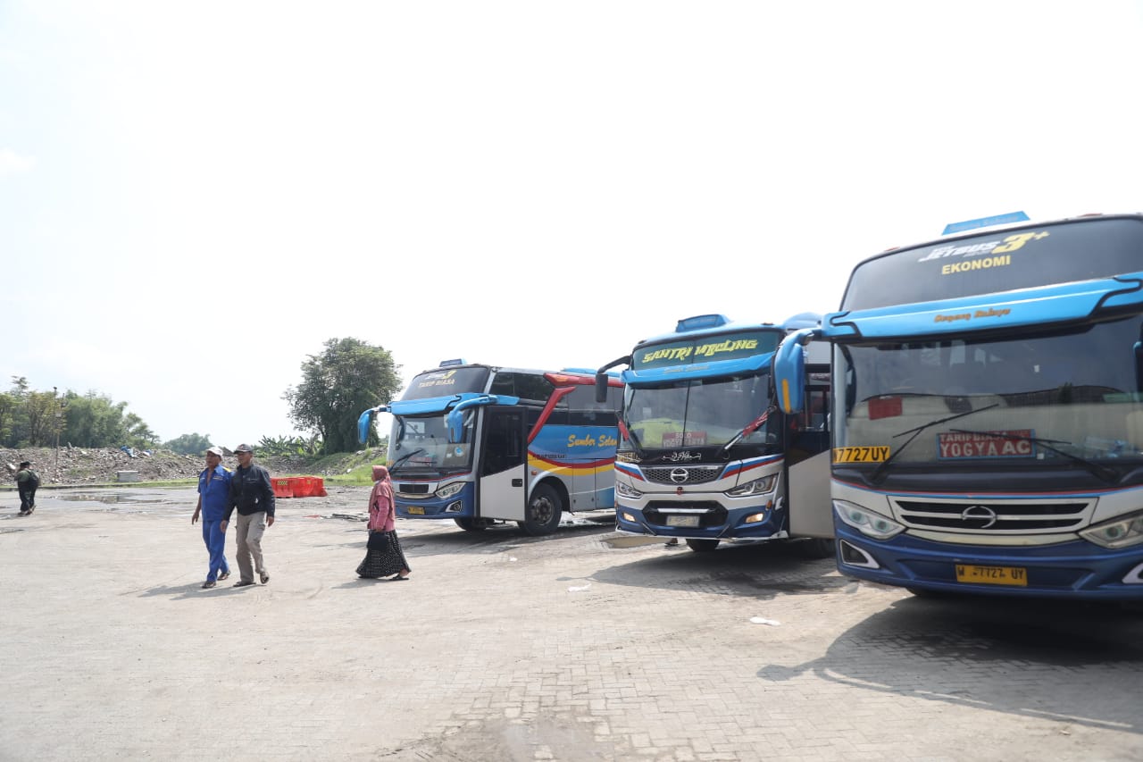 Foto 3 dari 8: Dalam Tahap Renovasi, Terminal Purbaya Siapkan Alur Penerimaan Trayek Masa Angkutan Lebaran 2023