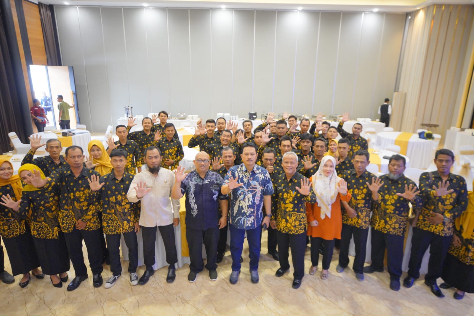 Foto 9 dari 9: Tak Hanya Tingkatkan Kinerja, Wali Kota Juga Tekankan Kejujuran Dalam Bekerja
