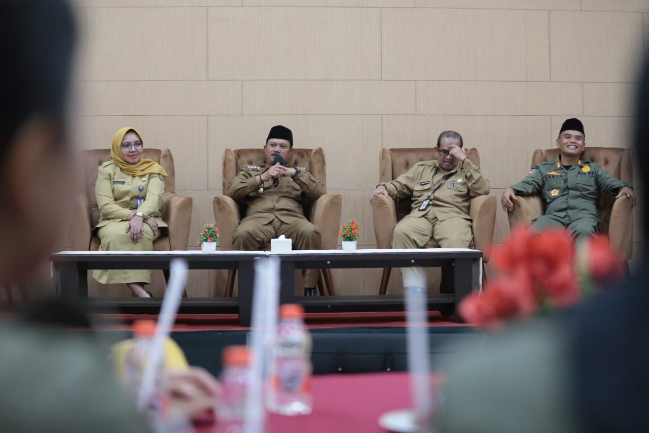 Foto 7 dari 10: Wujudkan Lebaran yang Aman dan Nyaman, Wali Kota Beri Pembinaan Petugas Satpol PP Kota