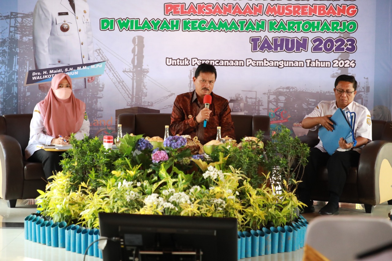 Foto 2 dari 6: Jelang Musrenbang 2024, Kelurahan di Kecamatan Kartoharjo Dibekali Petunjuk Teknis