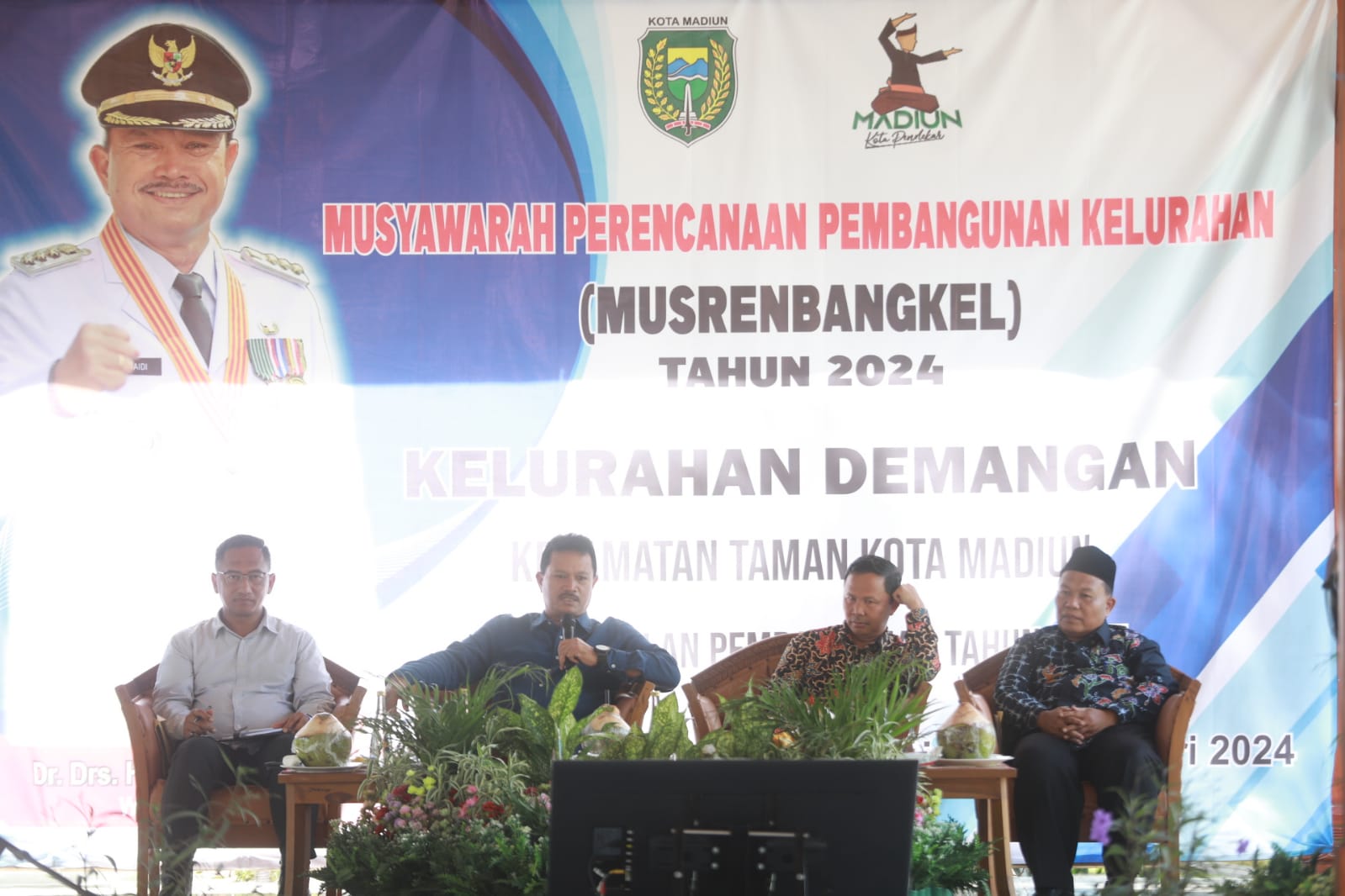 Foto 1 dari 15: Musrenbang di Kelurahan Banjarejo dan Demangan, Wali Kota: Ada Banyak Pembangunan di Tingkat Lingkungan