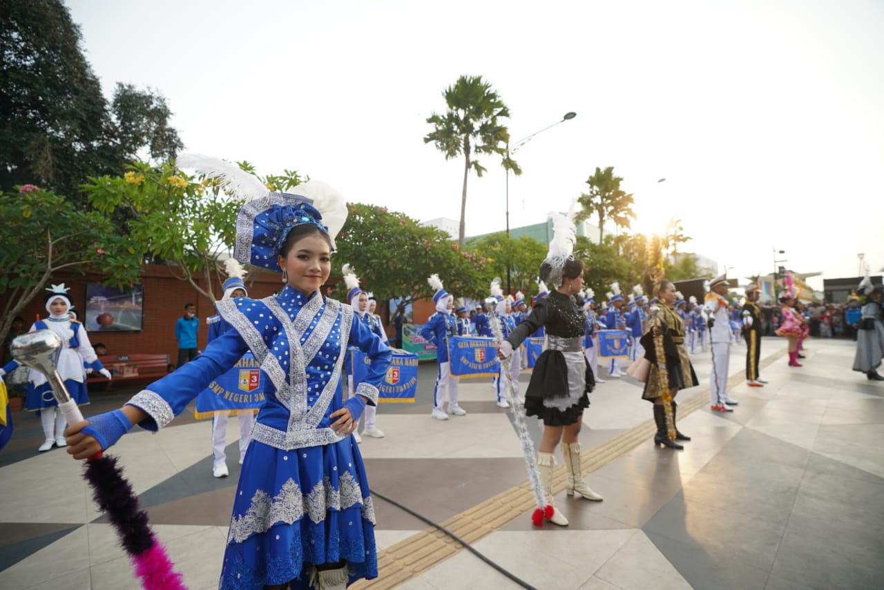 Parade Senja Pukau Pengunjung PSC, Kali Ini Giliran SMPN 3 dan SMKN 1 Kota Madiun Unjuk Gigi