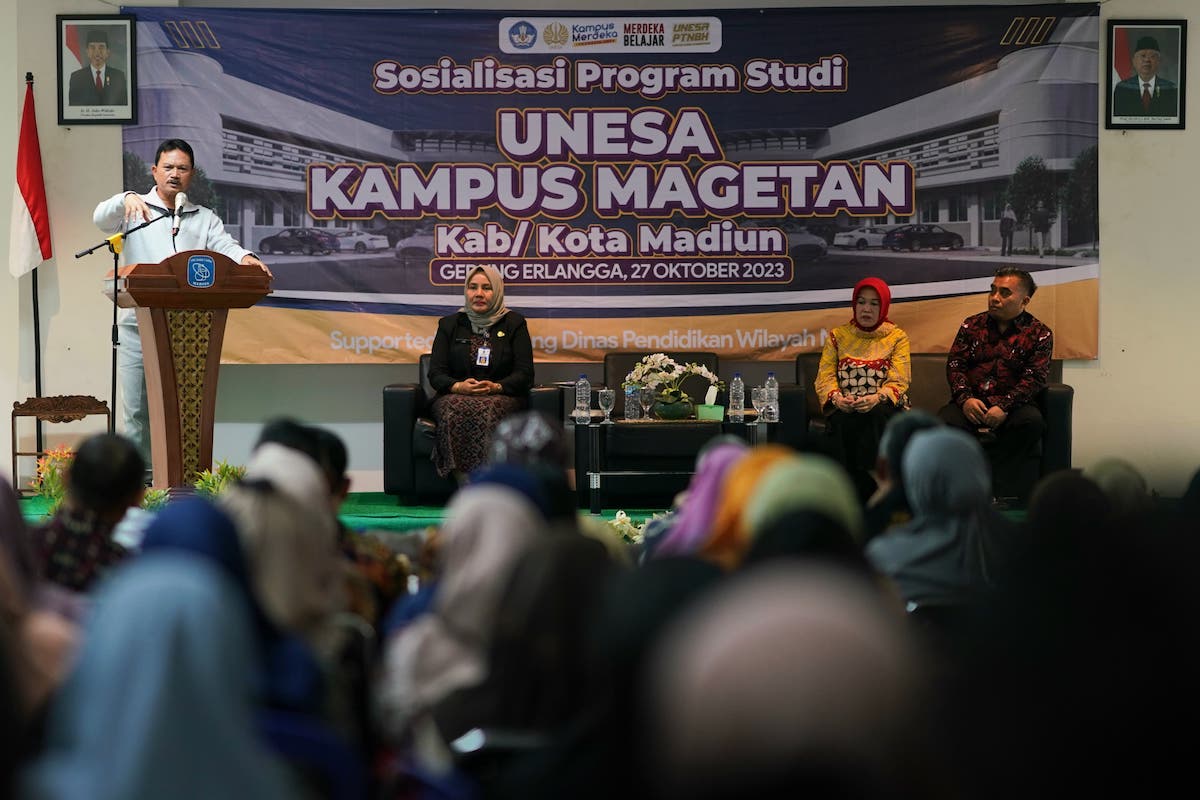 Foto 2 dari 9: Hadiri Sosialisasi Prodi Unesa, Wali Kota Apresiasi Unesa Buka Kampus di Wilayah Madiun Raya