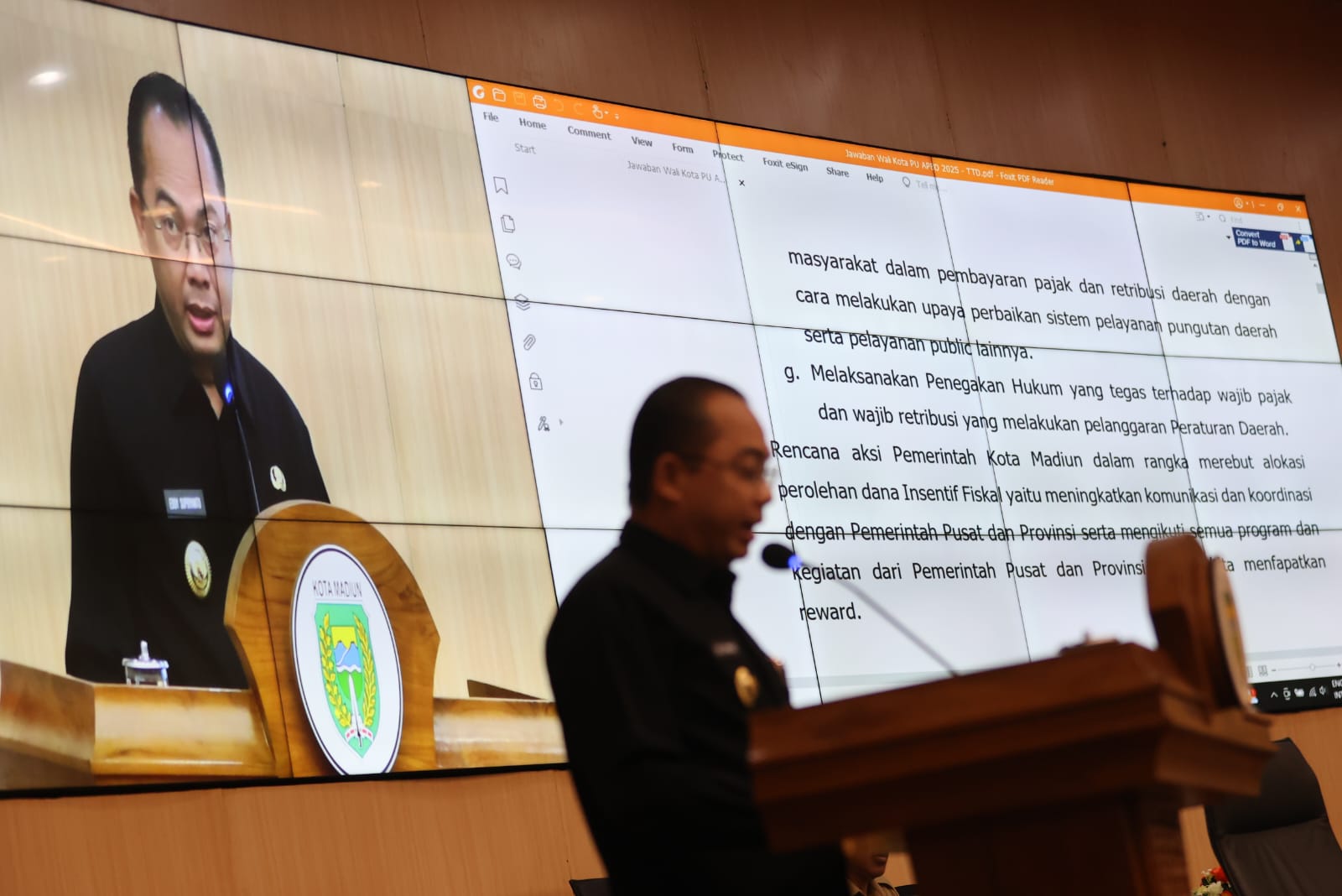 Foto 9 dari 9: Hadiri Rapat Paripurna, Pj Wali Kota Sampaikan Jawaban Atas Pemandangan Umum Fraksi DPRD Untuk Raperda APBD 2025