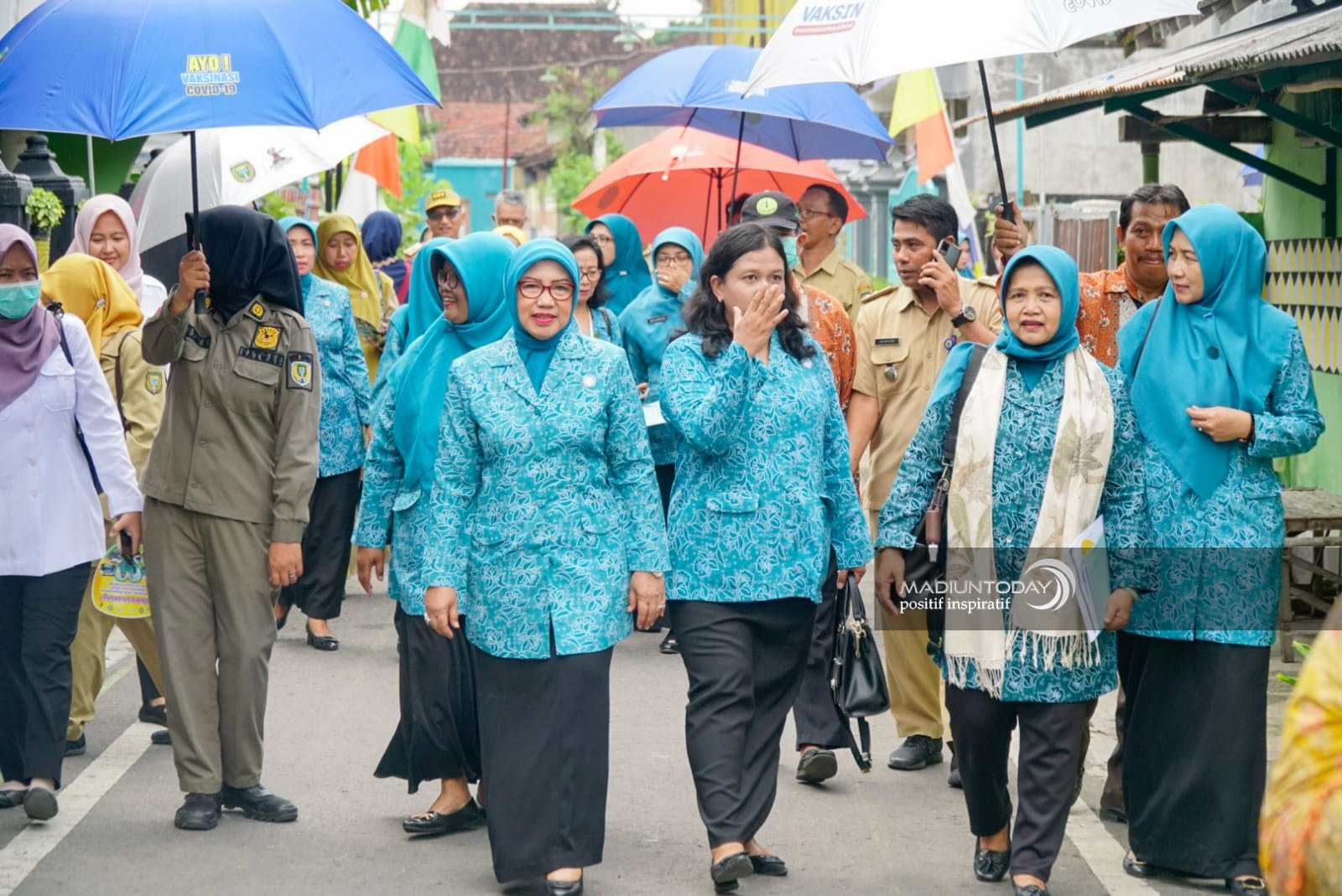 Foto 4 dari 16: Kunjungan Lapangan Lomba PKK Sehat Lestari Berencana, Tim Juri Akui Terkesan Dengan Kota Madiun