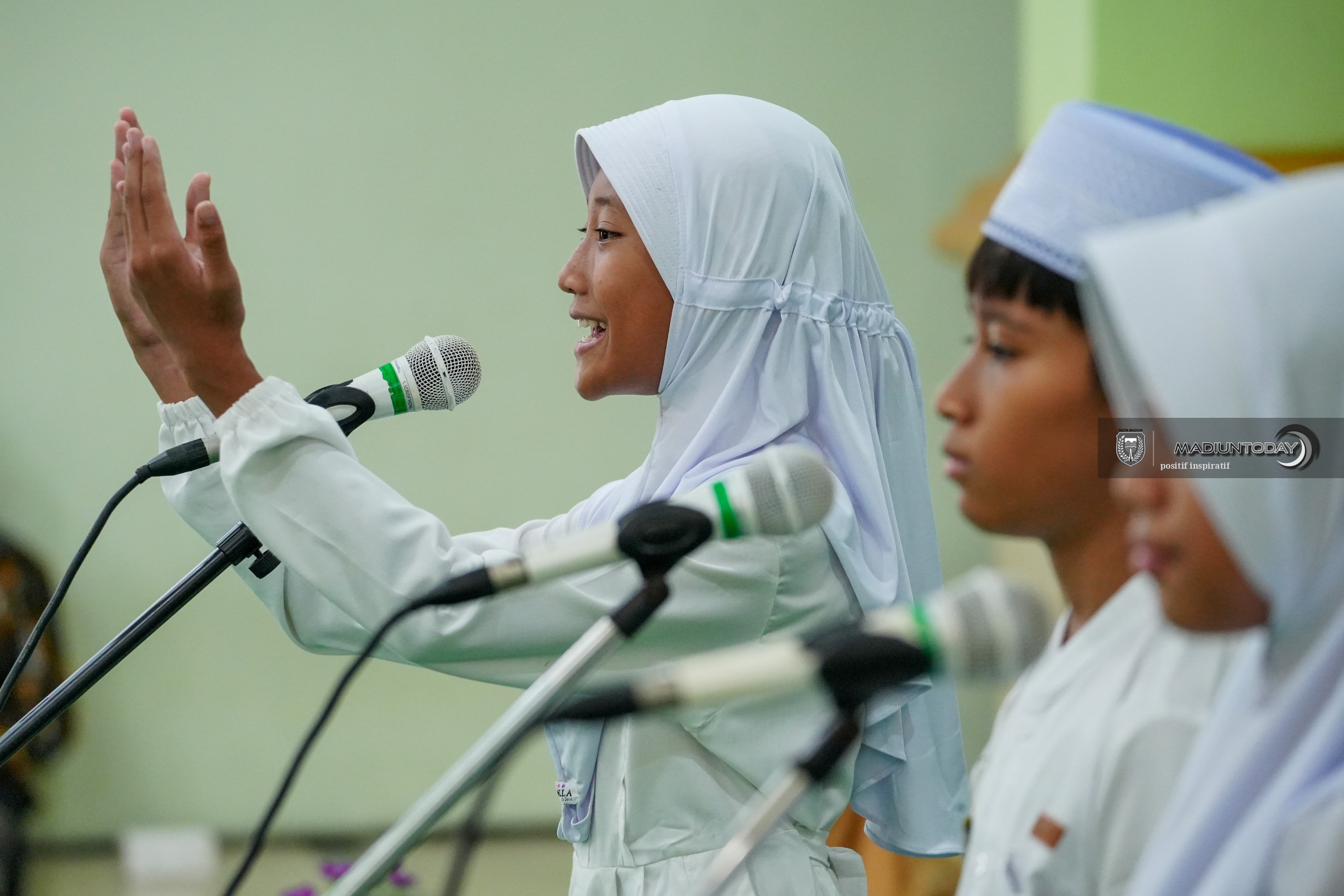 Foto 16 dari 18: Tiga Siswa Satu Tim, Adu Hafalan hingga Pemahaman Al-Quran di Final MSQ Kota Madiun