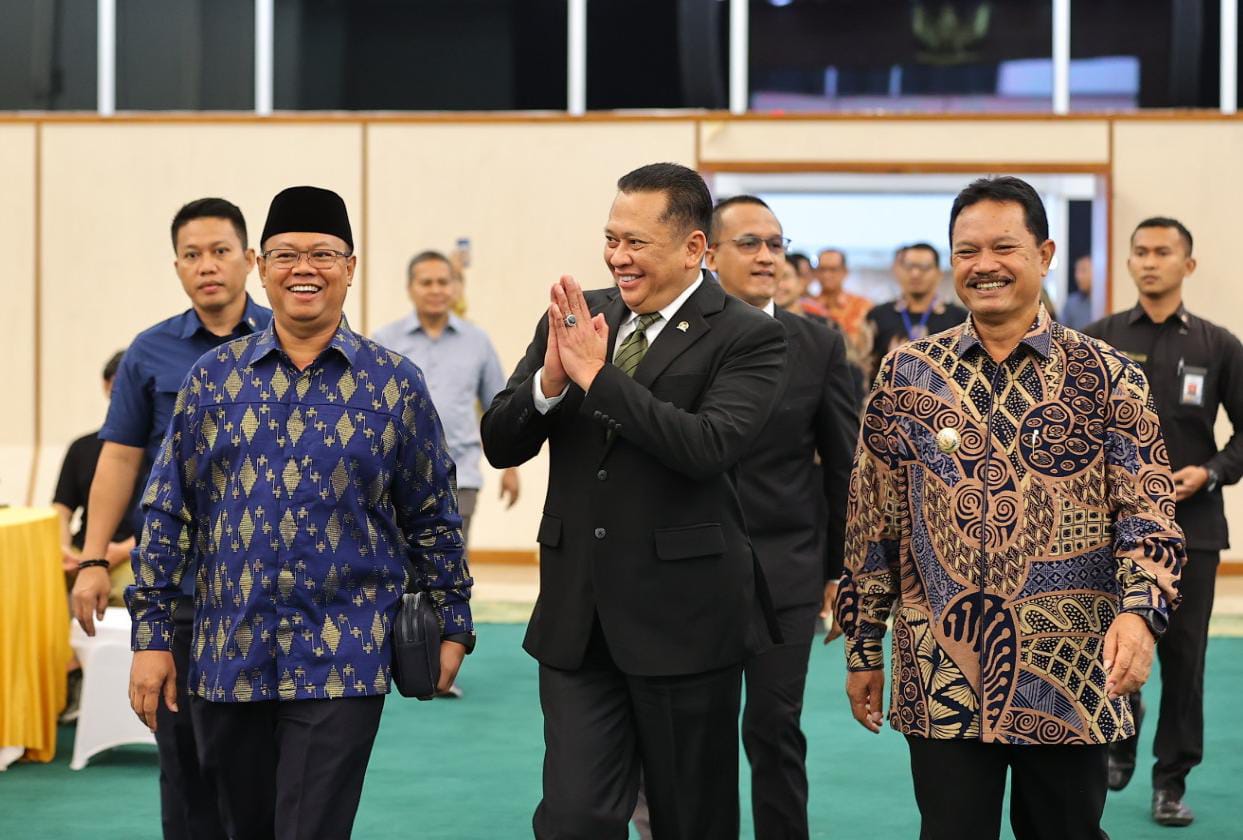 Jadi Lulusan Pertama Doktor Administrasi Publik UT, Wali Kota Maidi Langsung Jadi Pemateri di Gedung MPR