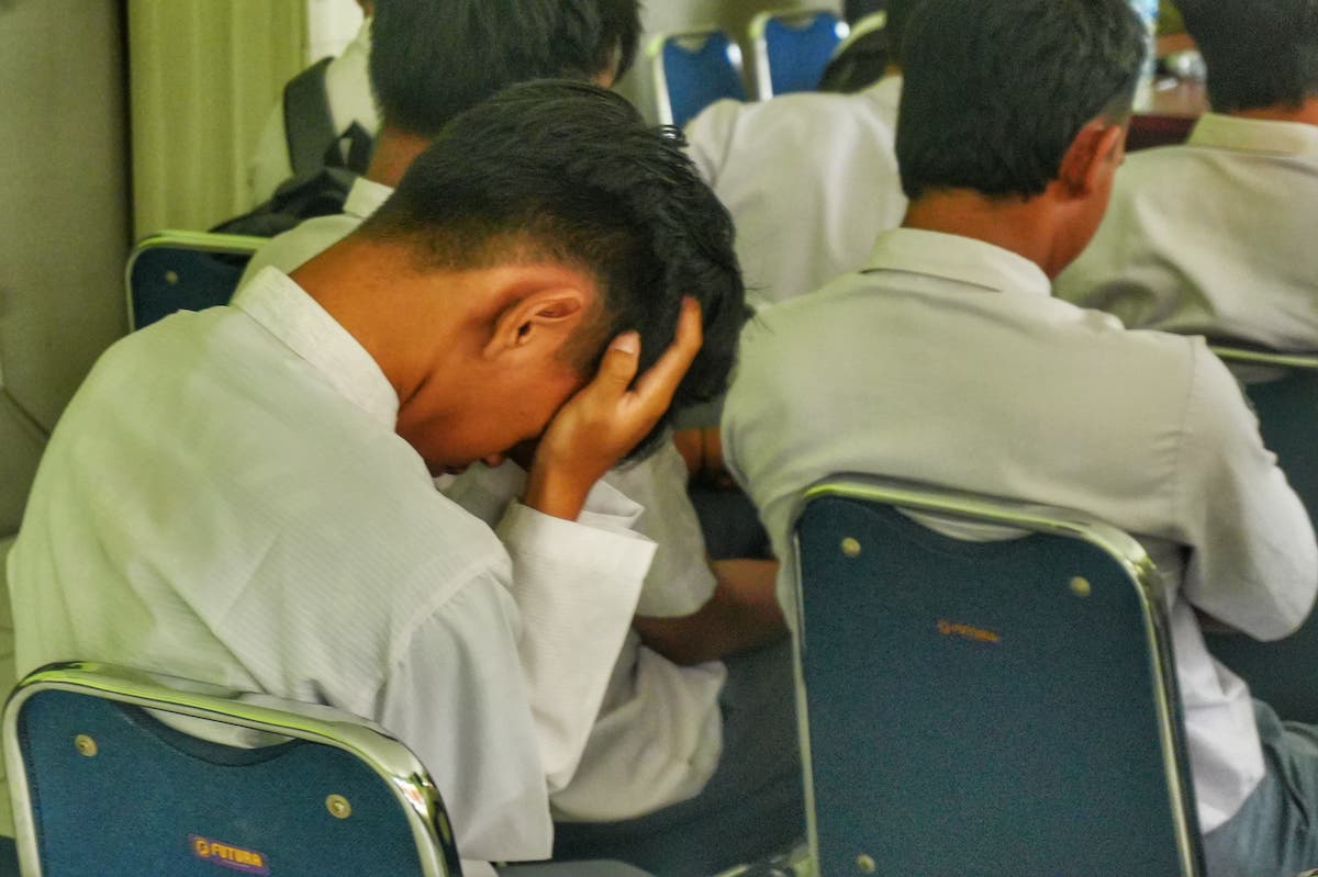 Foto 1 dari 9: Razia Gabungan, Petugas Dapati 20 Pelajar Bolos Sekolah
