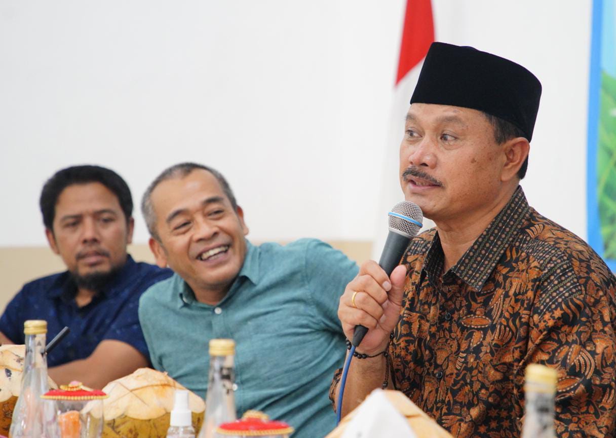 Foto utama berita: Keliling Tiga Kelurahan, Wali Kota Hadiri Pertemuan Dengan Perwakilan Organisasi Masyarakat Dan DPRD