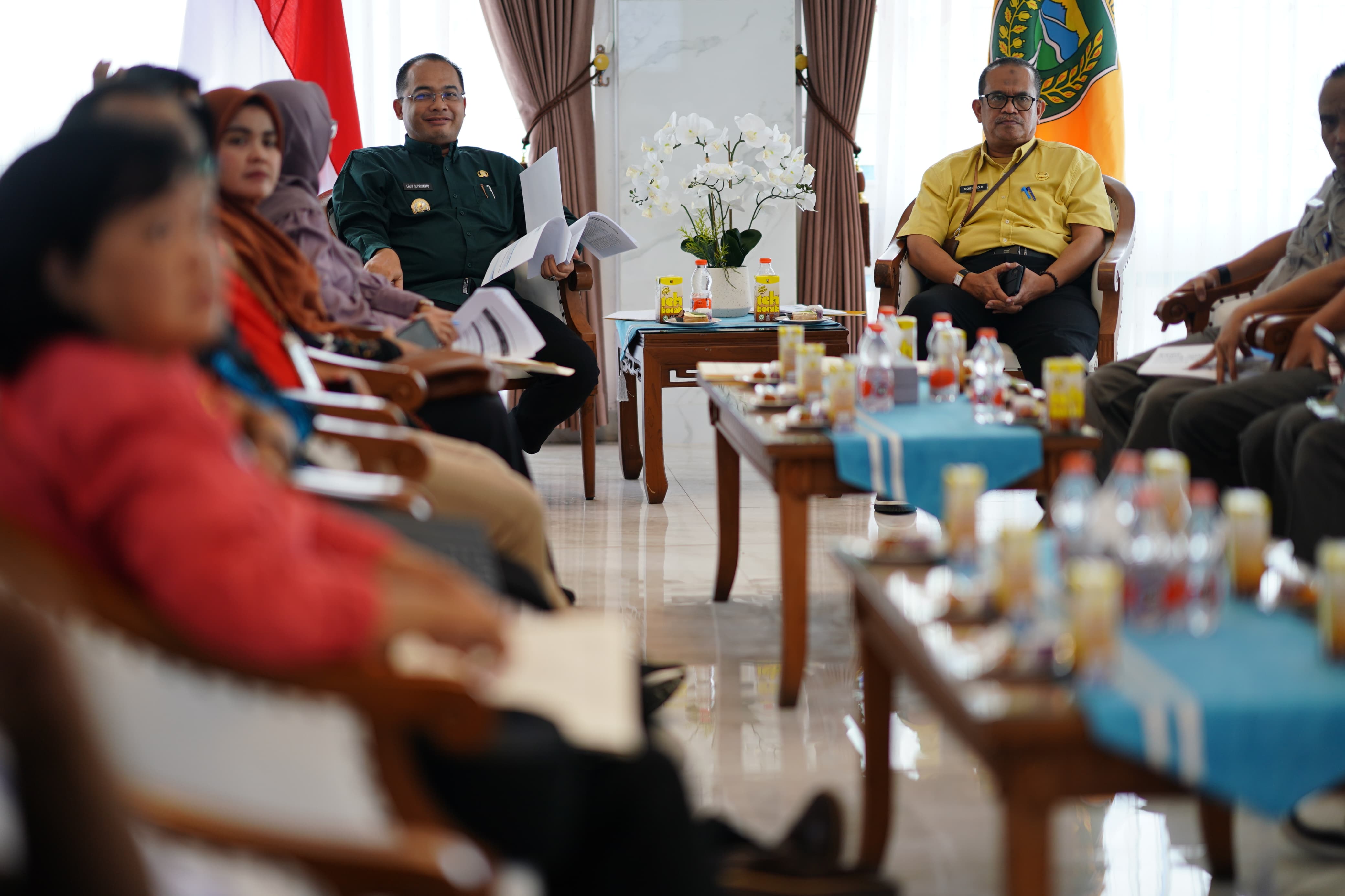 Foto 3 dari 9: Matangkan Persiapan Penetapan UMK, Pj Wali Kota Gelar Audiensi Bersama Dewan Pengupahan Kota Madiun