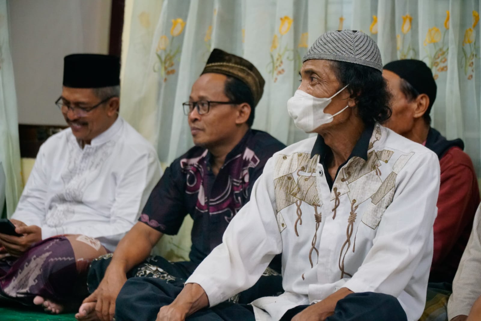 Foto 10 dari 16: Terus Berlanjut, Safari Ramadan Wali Kota Maidi Jadi Ajang Serap Aspirasi Hingga Sosialisasi Persiapan Idul Fitri