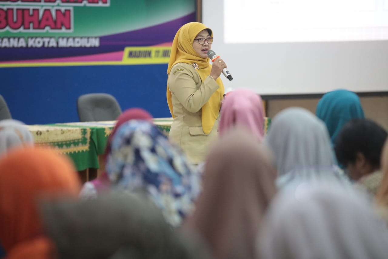 Foto 5 dari 7: Maksimalkan Pemantauan Tumbuh Kembang Balita, Dinkes Beri Pembinaan Kader Kesehatan se Kota