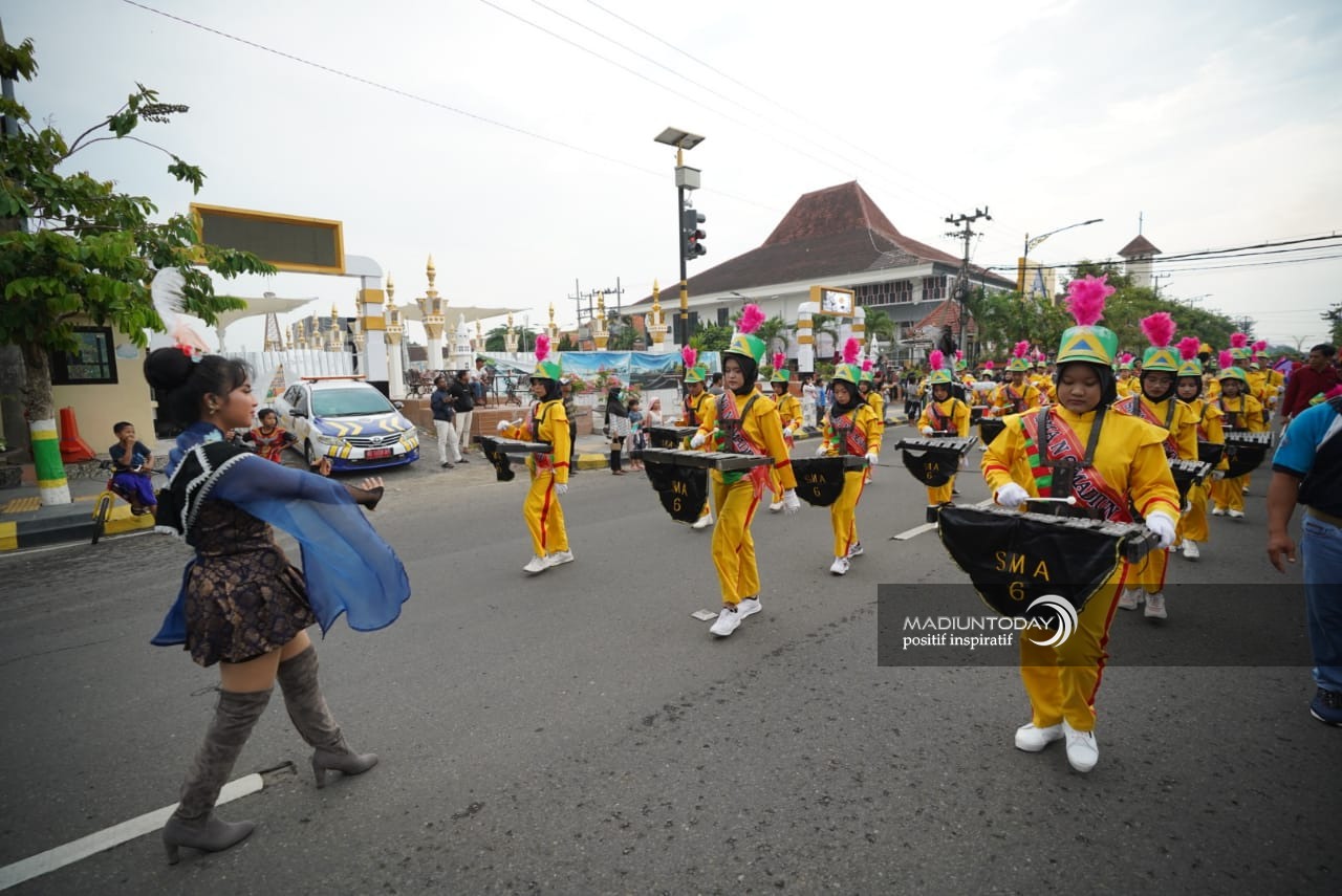 Foto 11 dari 11: Mendung Bukan Halangan, Parade Senja Tetap Jadi Pilihan