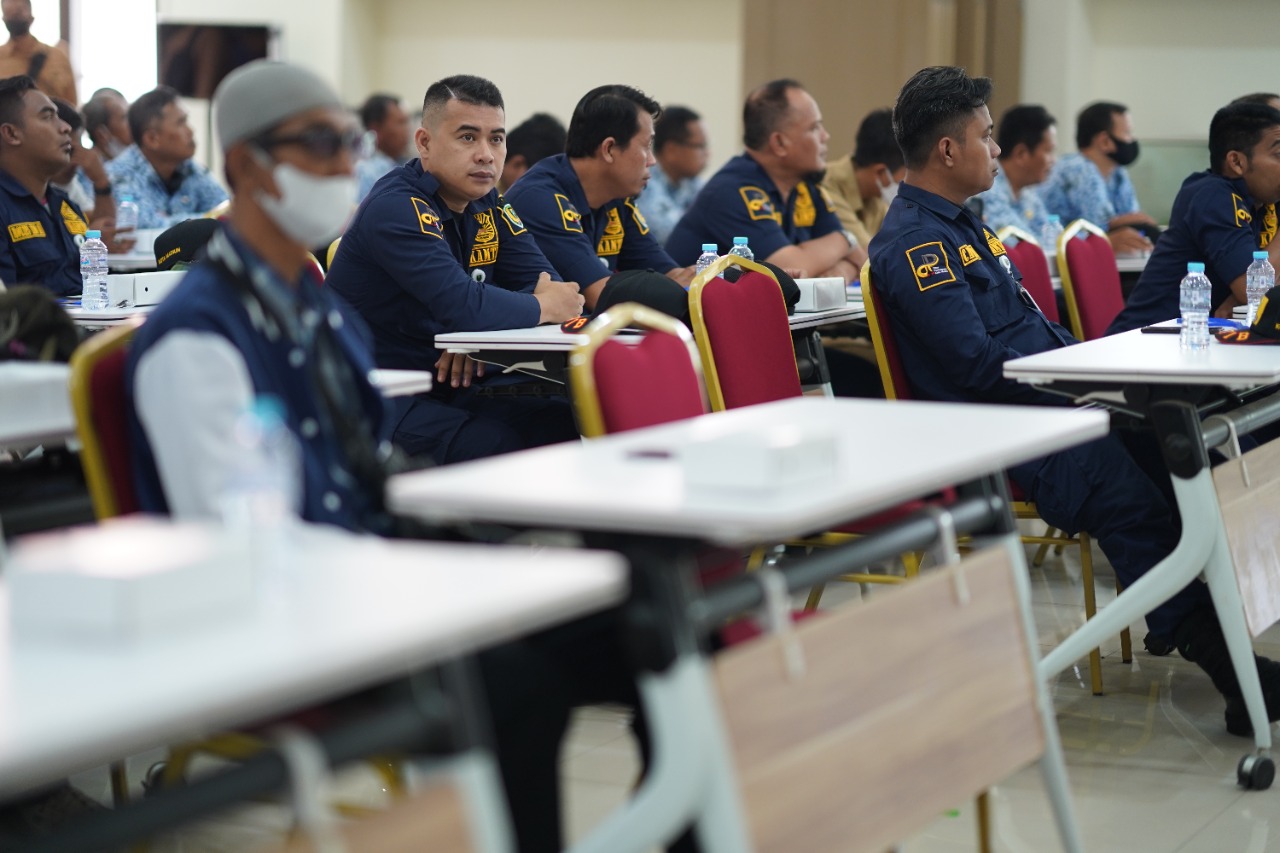 Foto 3 dari 10: Buka Pelatihan Juru Timbang dan Reparatir, Wali Kota Harap Petugas Kerja Ikhlas dan Cerdas