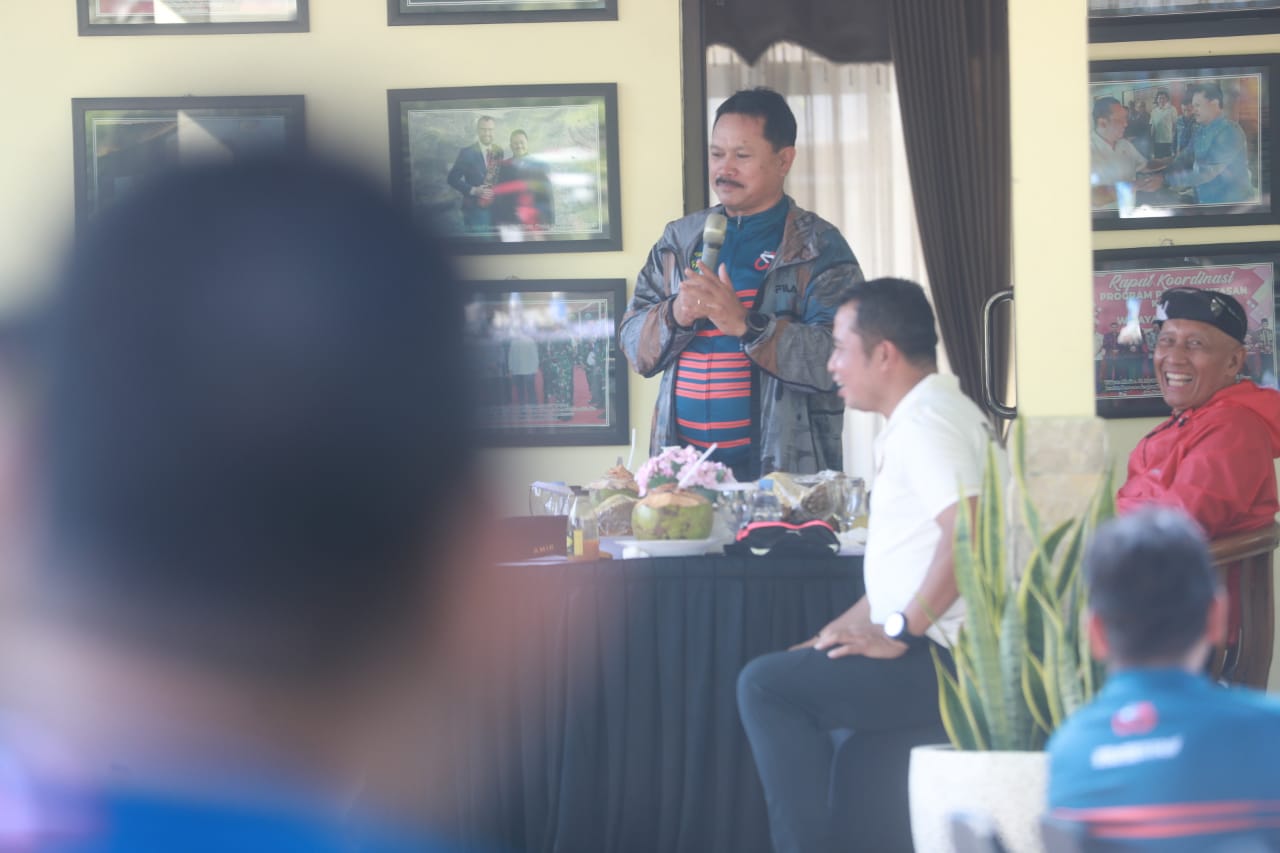 Foto 4 dari 16: Gowes Buka Event Jiwa Korsa BPSDMP PPI Madiun, Wali Kota Harap Masukan Untuk Pembangunan Kota