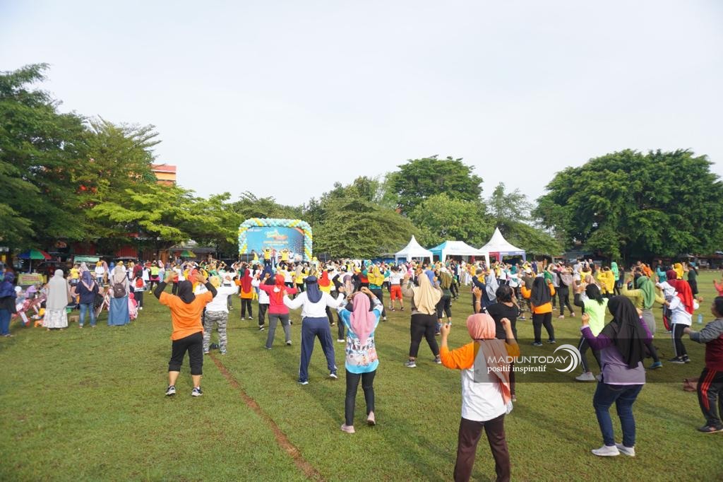Foto 7 dari 8: Kenalkan Kemudahan Investasi Emas, BSI Gelar Roadshow Program Hujan Emas