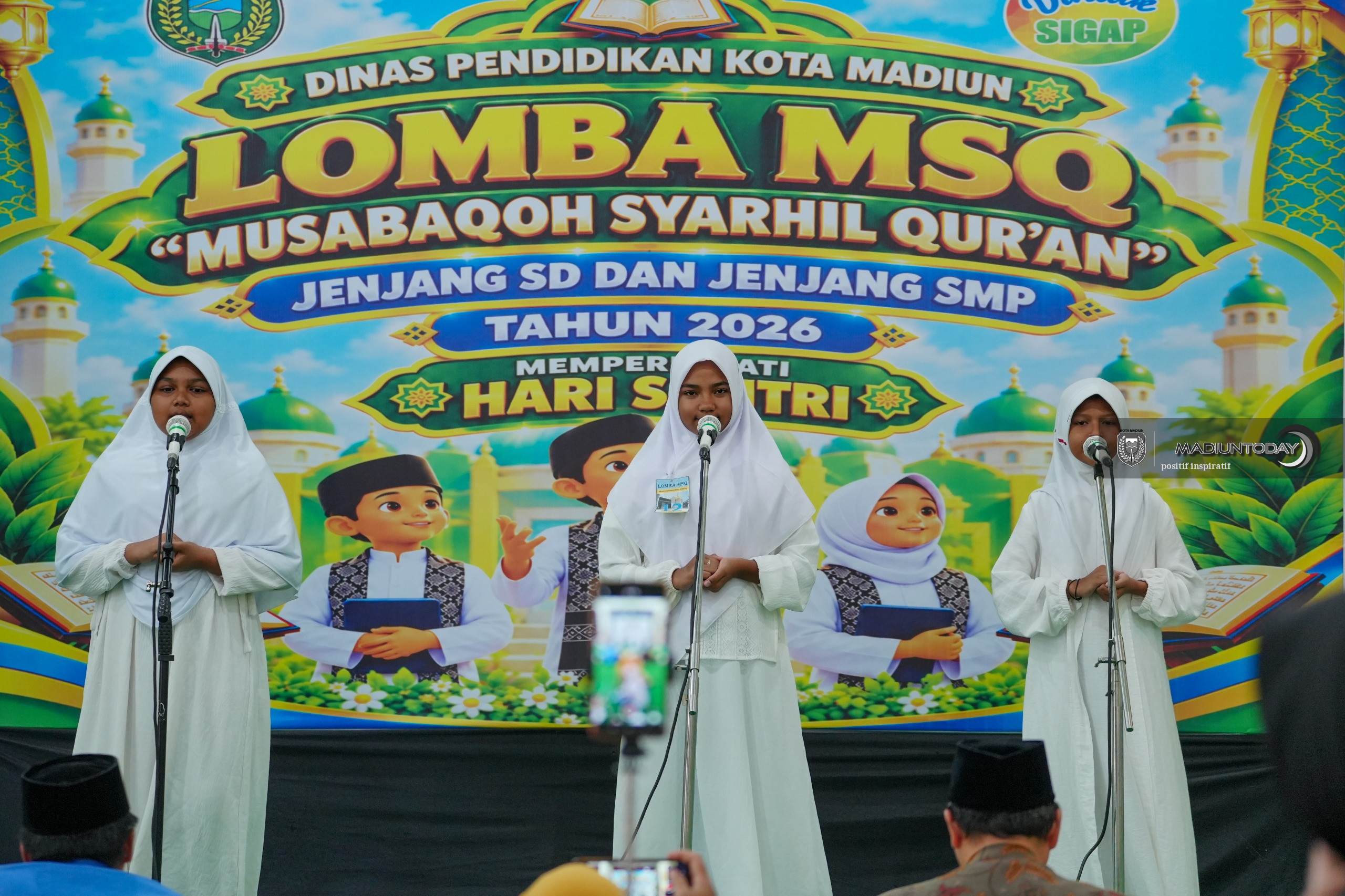 Foto 7 dari 18: Tiga Siswa Satu Tim, Adu Hafalan hingga Pemahaman Al-Quran di Final MSQ Kota Madiun