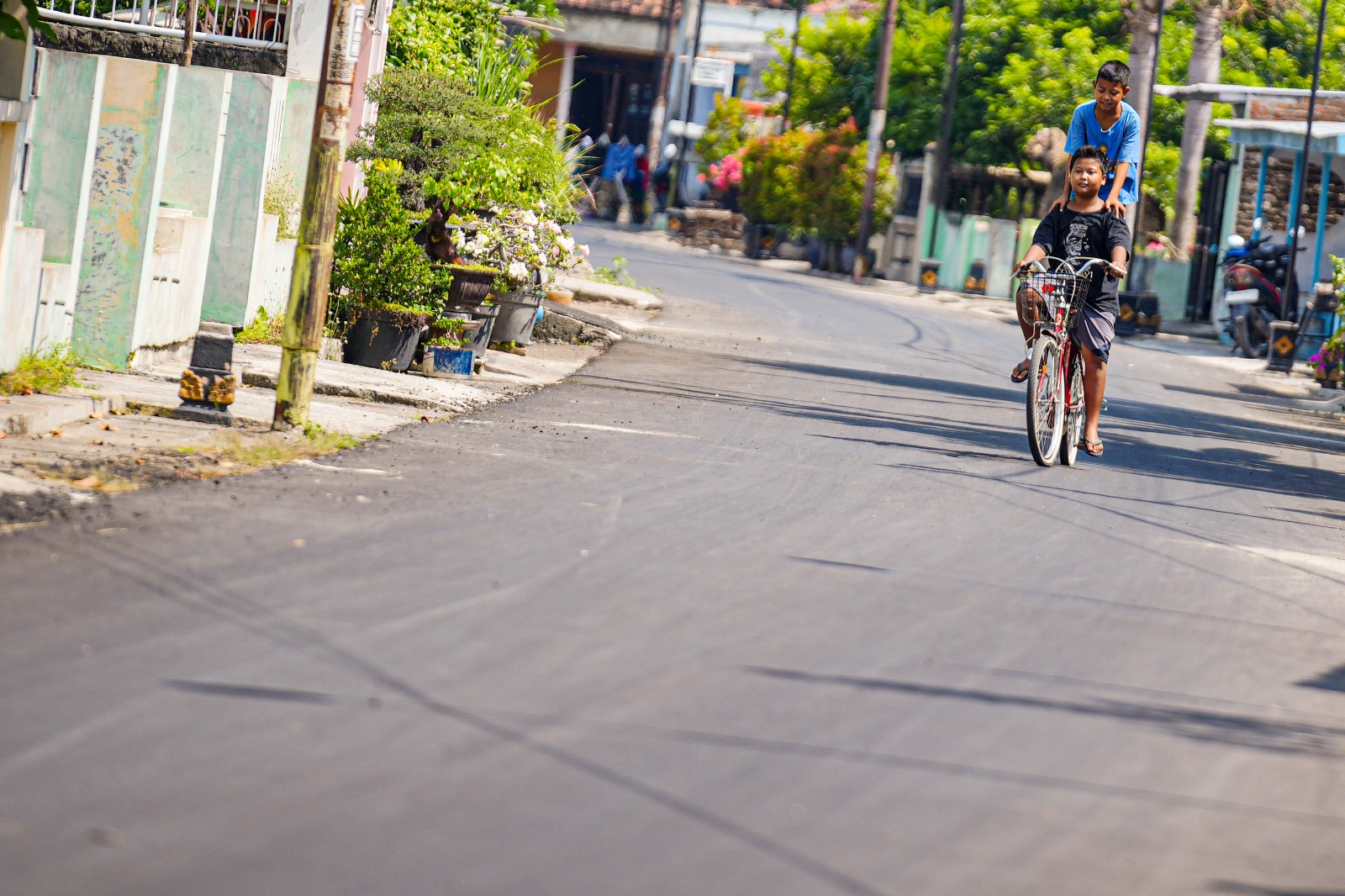 Foto 1 dari 2: Perawatan 35 Ruas Jalan di 2023 Nyaris Tuntas, Progres Pekerjaan Tembus 90 Persen