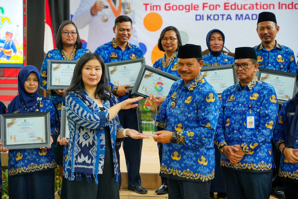 Foto 1 dari 8: Dampingi Kunjungan Perwakilan Google for Education, Wali Kota: Berkat Pendampingan Google, Anak-anak Kita Semakin Hebat