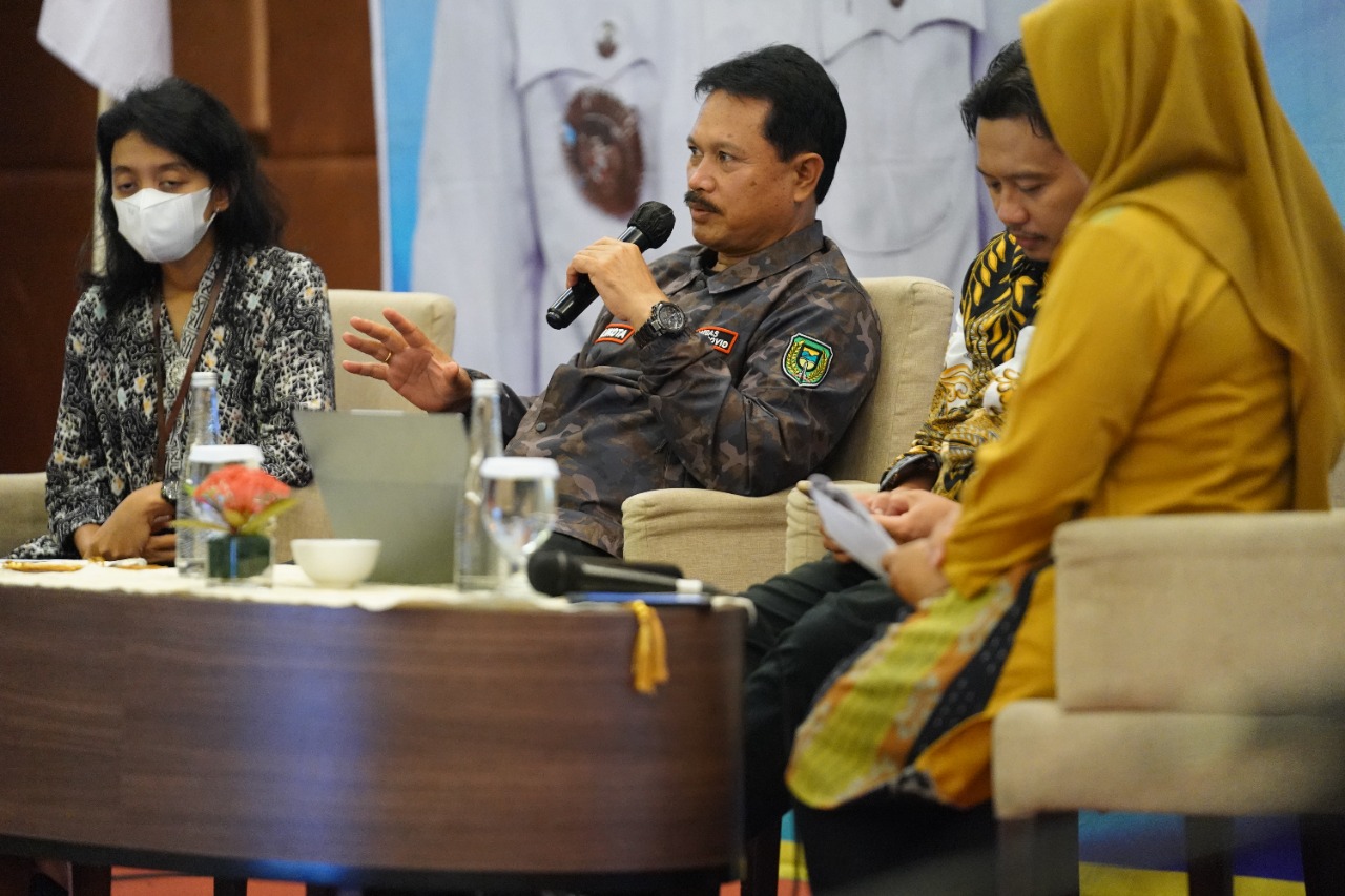 Foto 2 dari 10: Beri Pemahaman Terhadap Pelaku Usaha, Pemkot Gelar Sosialisasi Implementasi Pengawasan Perizinan Berusaha
