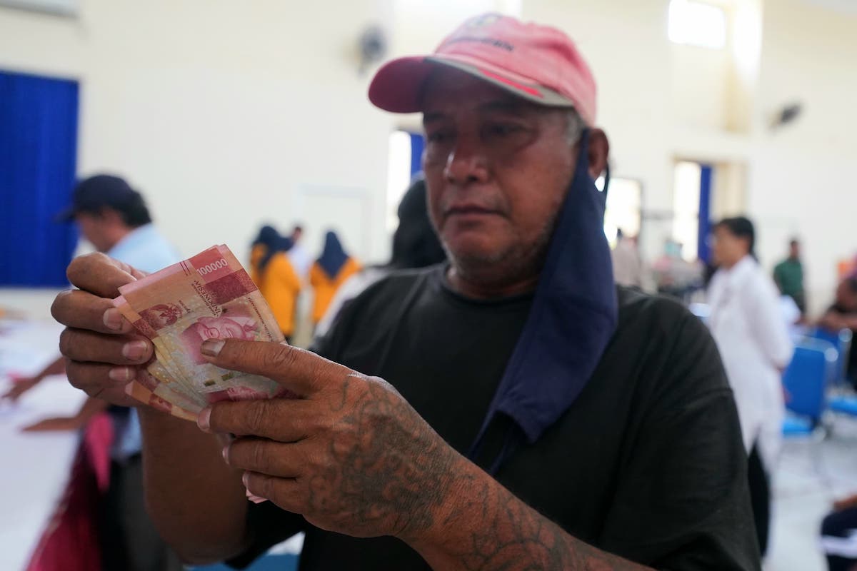 Foto 4 dari 9: 2.800 Warga di Kota Madiun Terima BLTD Tahap 3