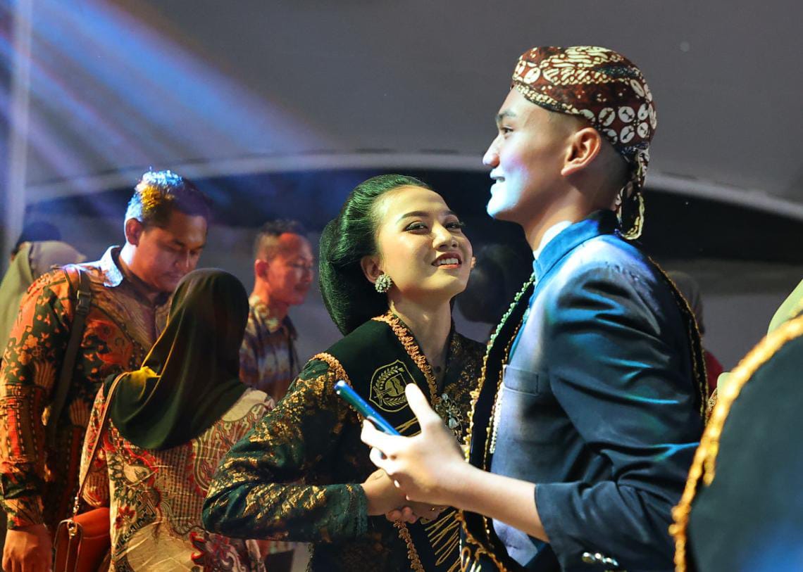 Foto 3 dari 7: Kakang dari Unmer-Mbakyu dari SMADA, Berikut Pemenang Pemilihan Duta Wisata Kakang-Mbakyu 2023