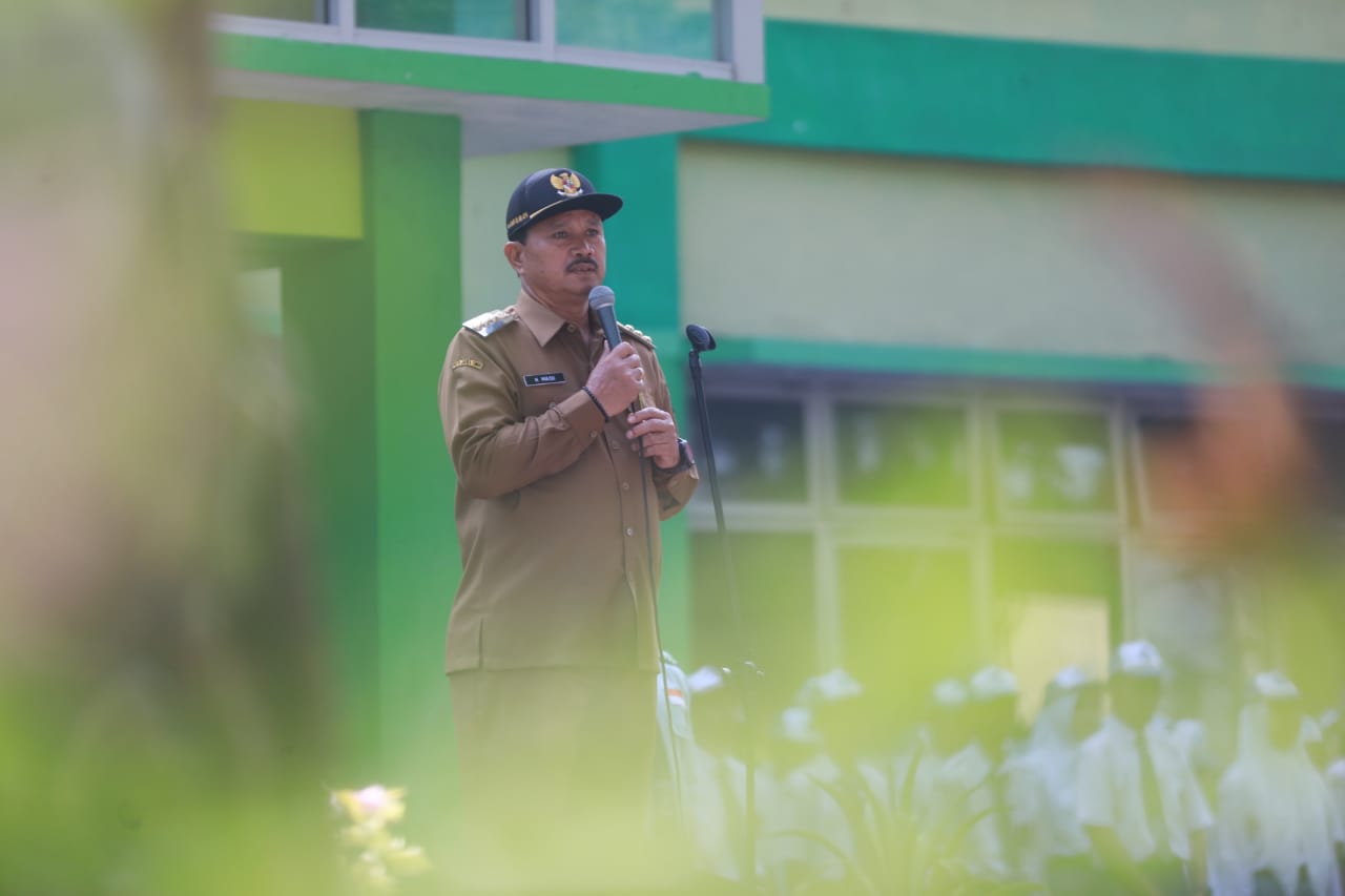 Jadi Pembina Upacara Di SMKN 1, Wali Kota Pesan Murid Patuhi Guru Agar Prestasi Terus Melaju