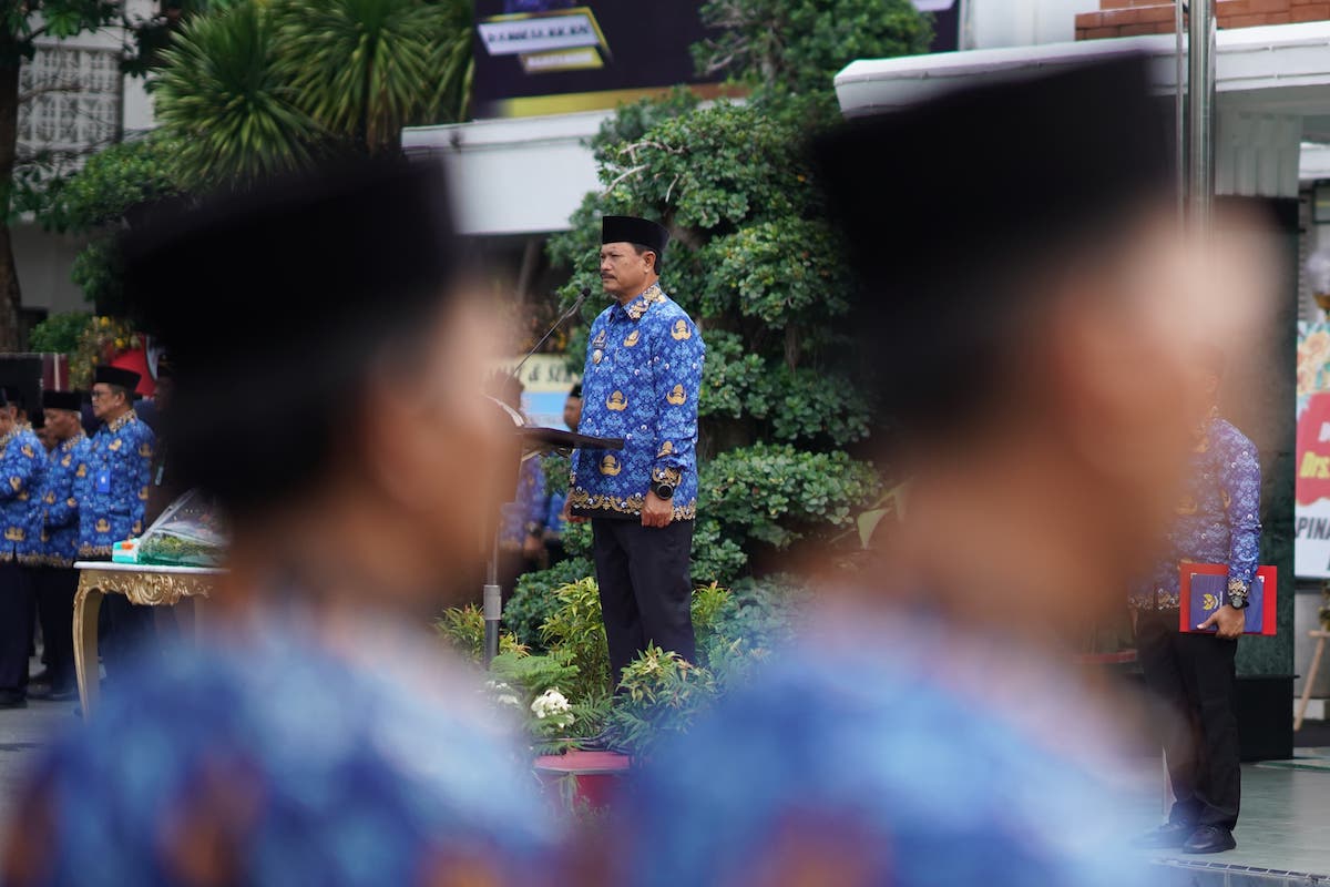 Foto 9 dari 10: Kota Madiun Banyak Torehkan Prestasi, Wali Kota Beri Apresiasi ASN di Upacara Peringatan HUT ke-52 Korpri