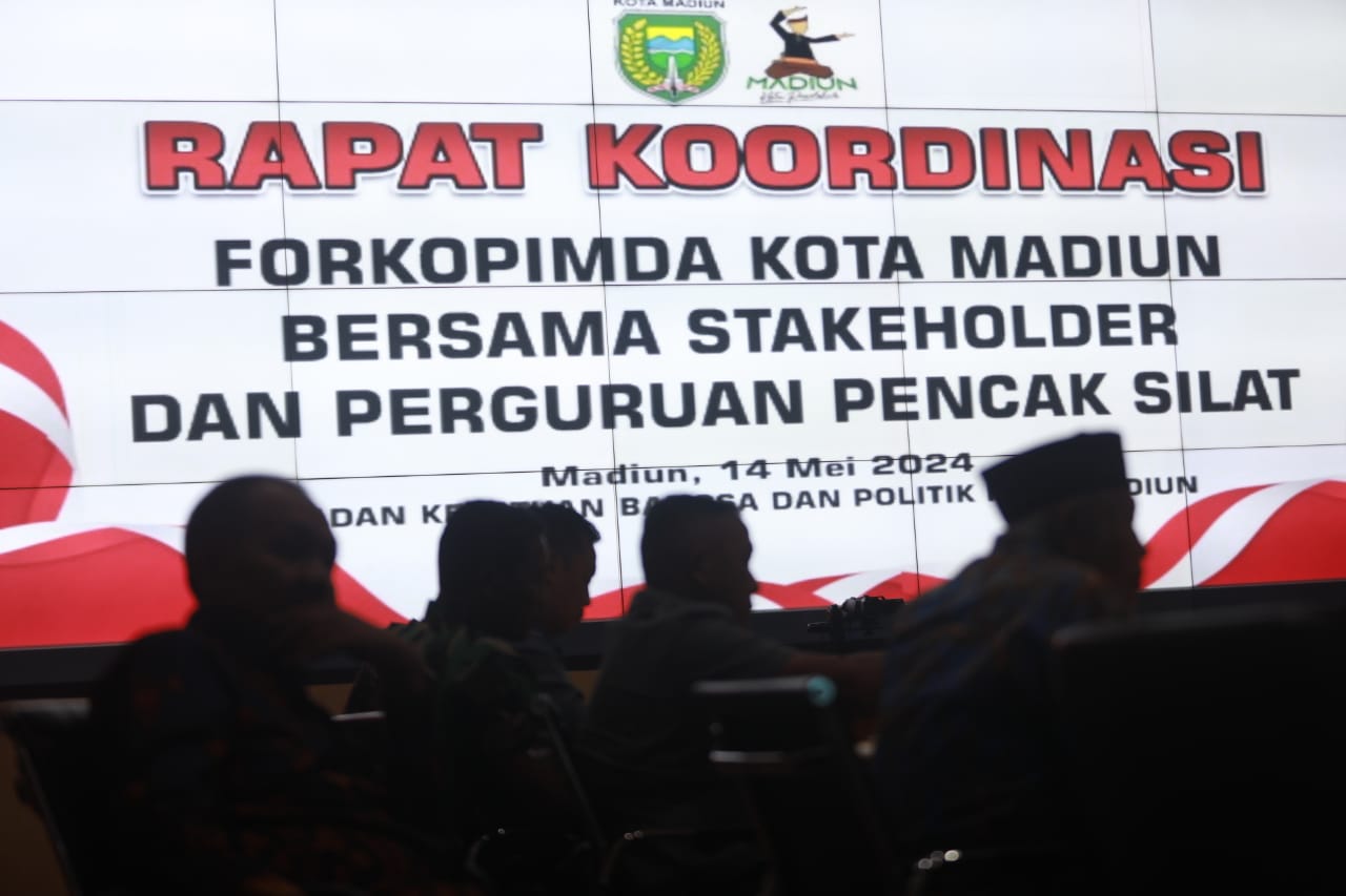 Foto 3 dari 9: Rakor Forkopimda Bersama Perguruan Pencak Silat, Pj Wali Kota: Kita Sepakat Kota Madiun Harus Selalu Aman dan Nyaman