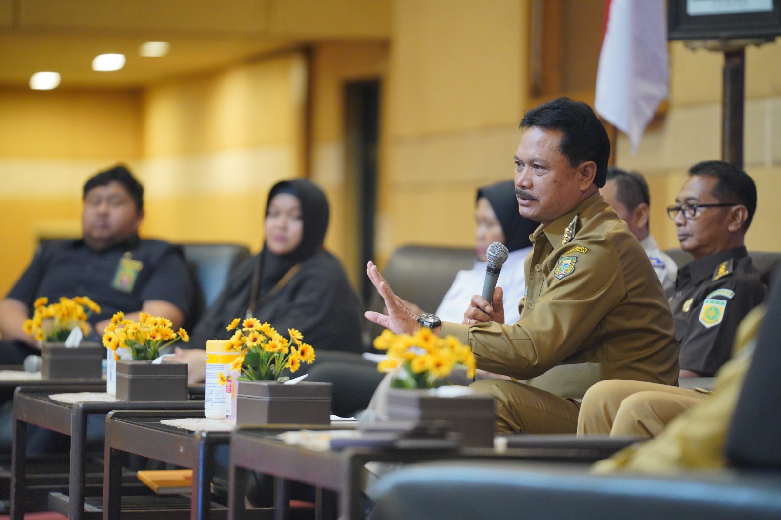 Foto 2 dari 10: Beri Penyuluhan Hukum Terpadu, Wali Kota: Masyarakat Harus Melek Hukum