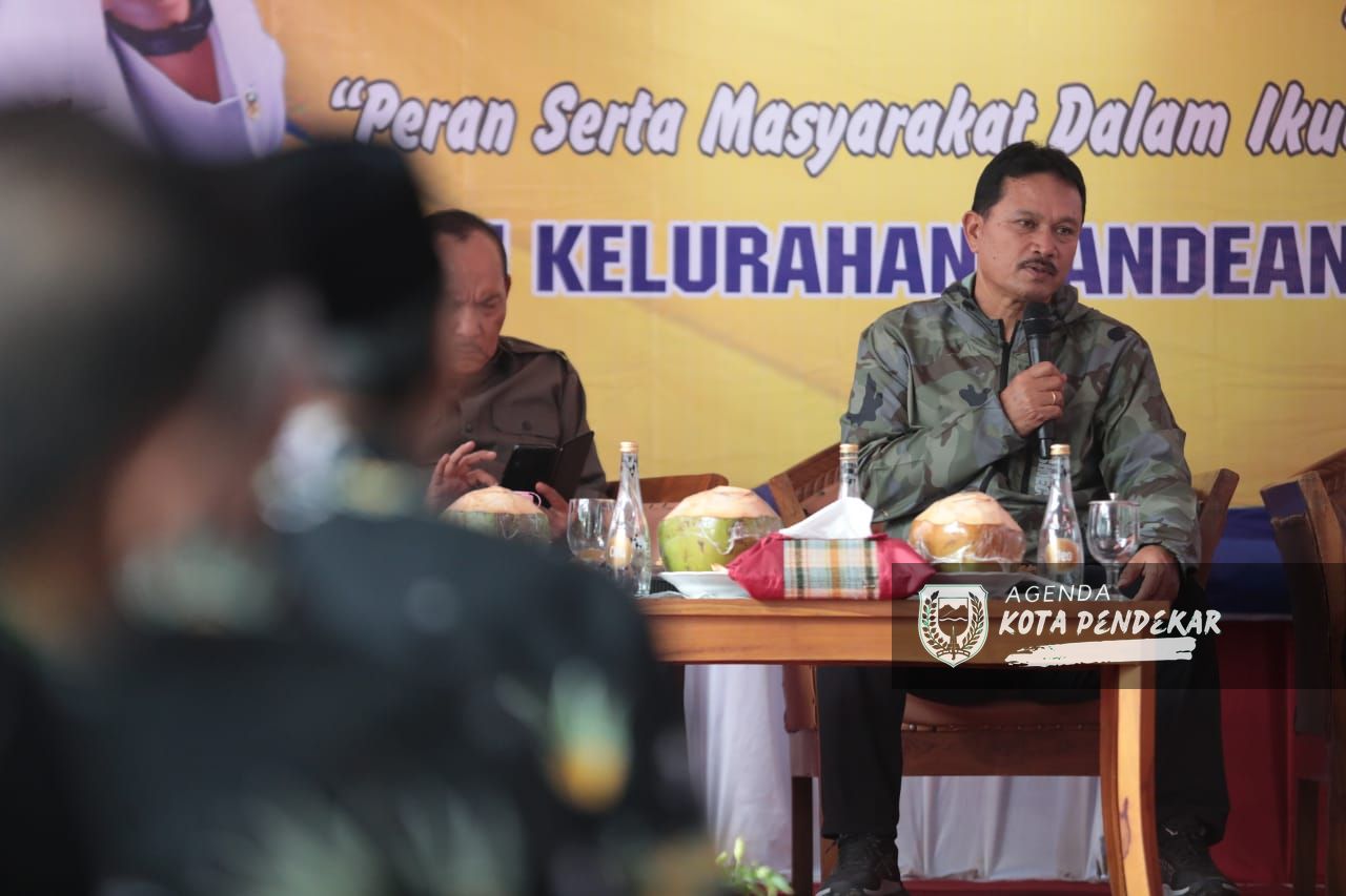 Foto 1 dari 10: Bertemu Masyarakat di Kelurahan Pandean Wali Kota Sampaikan Upaya Kota Majukan SDM