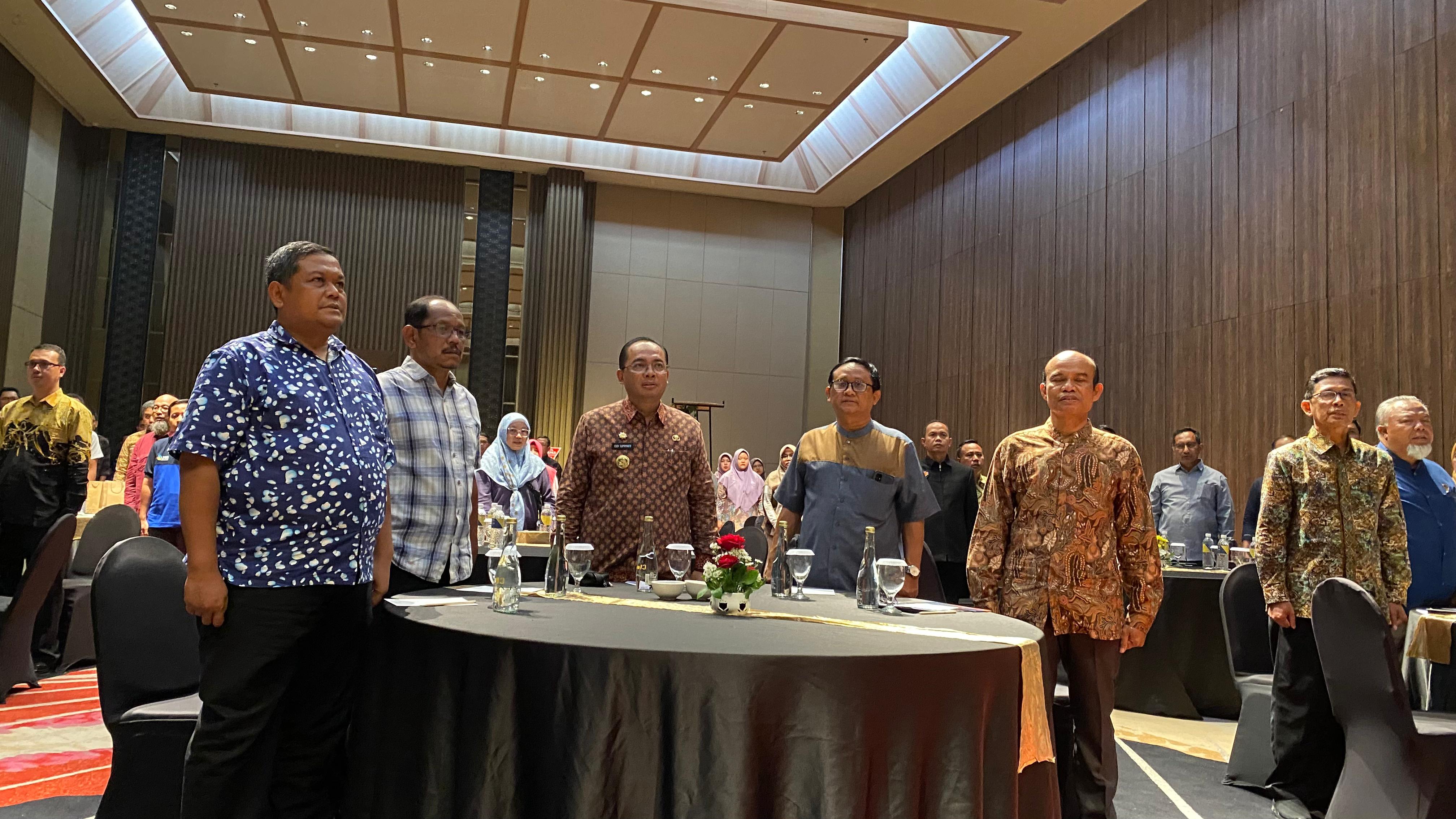 Foto 1 dari 2: Pemkot Madiun Gelar Bimtek Peningkatan Kompetensi Pejabat Pengadaan untuk Dukung P3DN