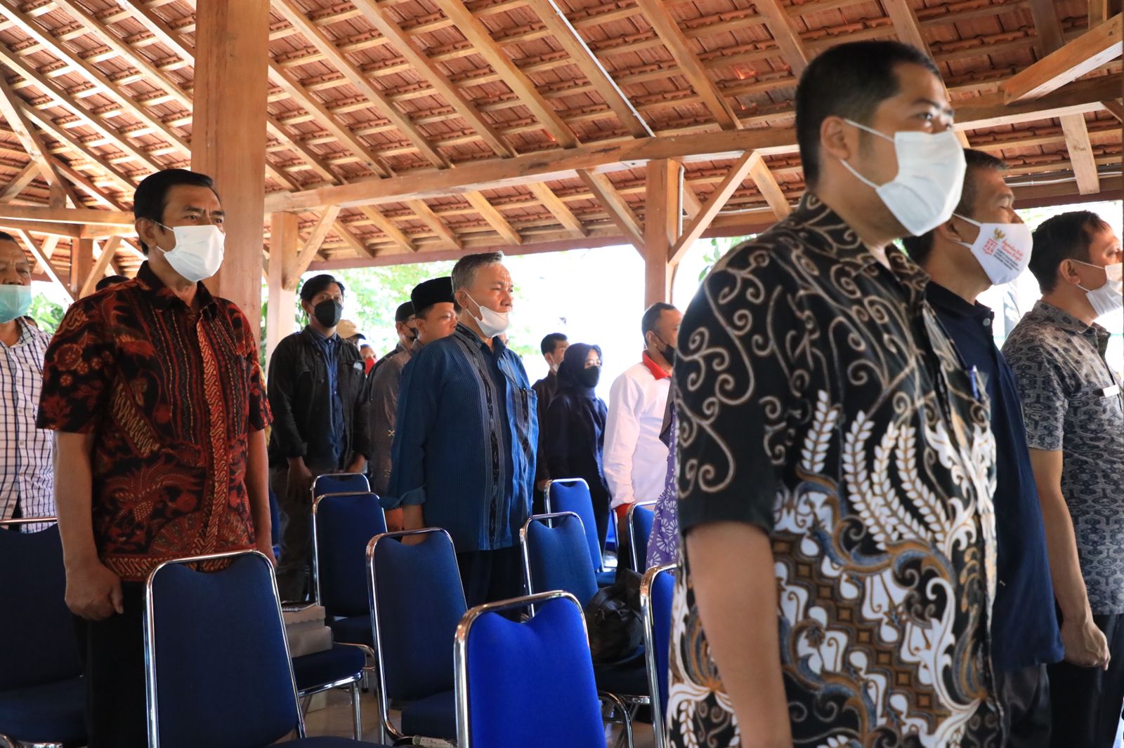 Foto 6 dari 7: Beri Pembinaan Wawasan Kebangsaan di Lapak Obor, Wali Kota Ajak Masyarakat Tanamkan Nilai Pancasila